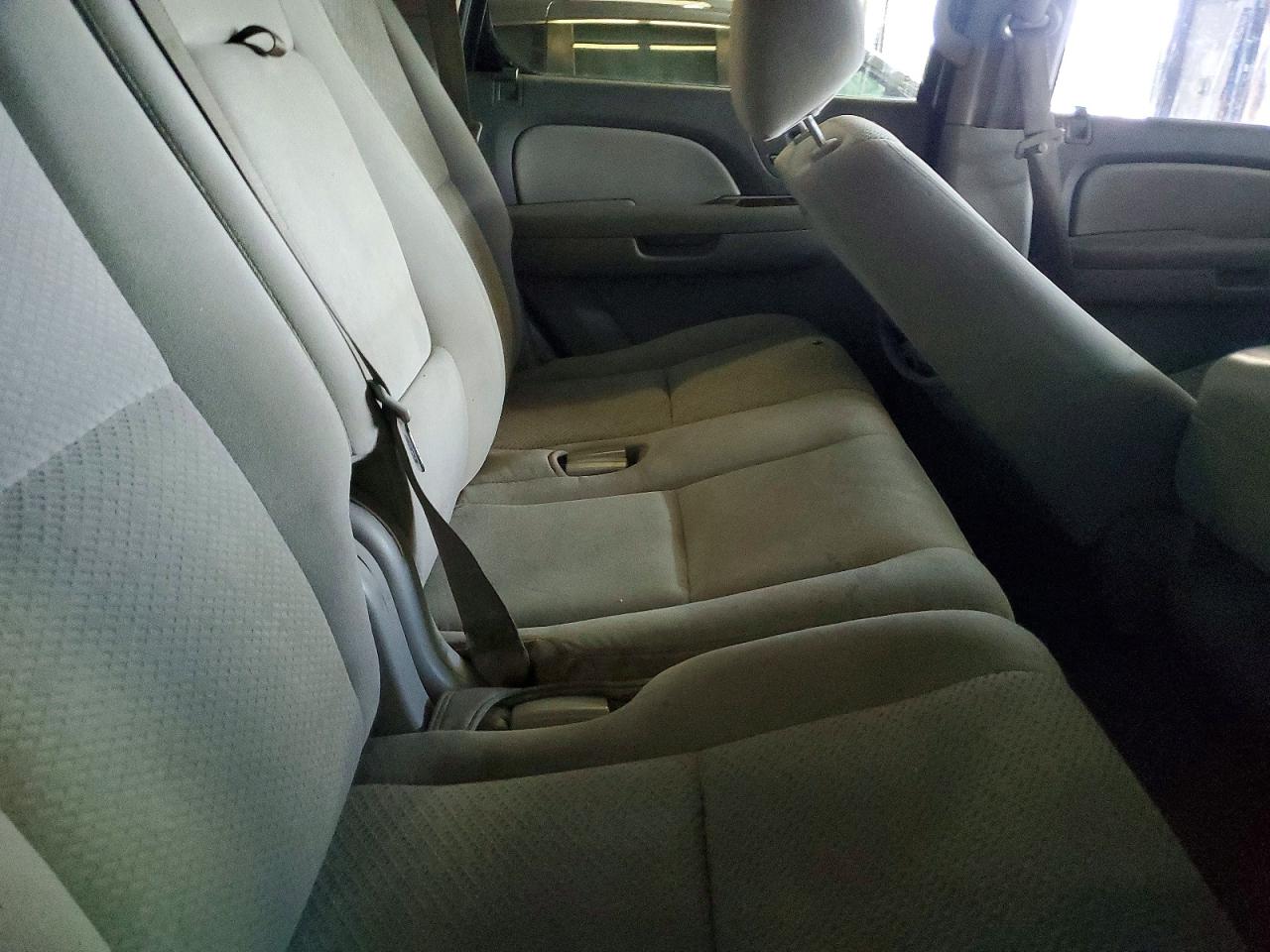 2007 Gmc Yukon White vin: 1GKFK13007R261046