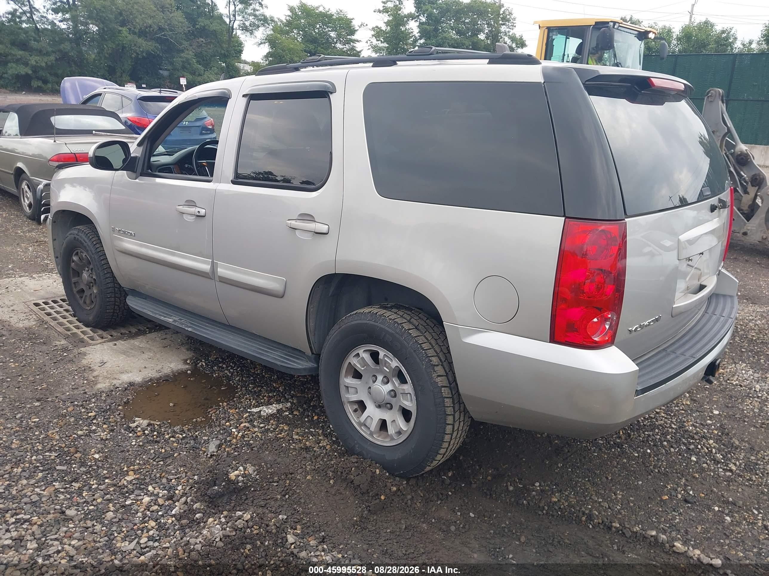 2007 Gmc Yukon Commercial Fleet Silver vin: 1GKFK13017J114460