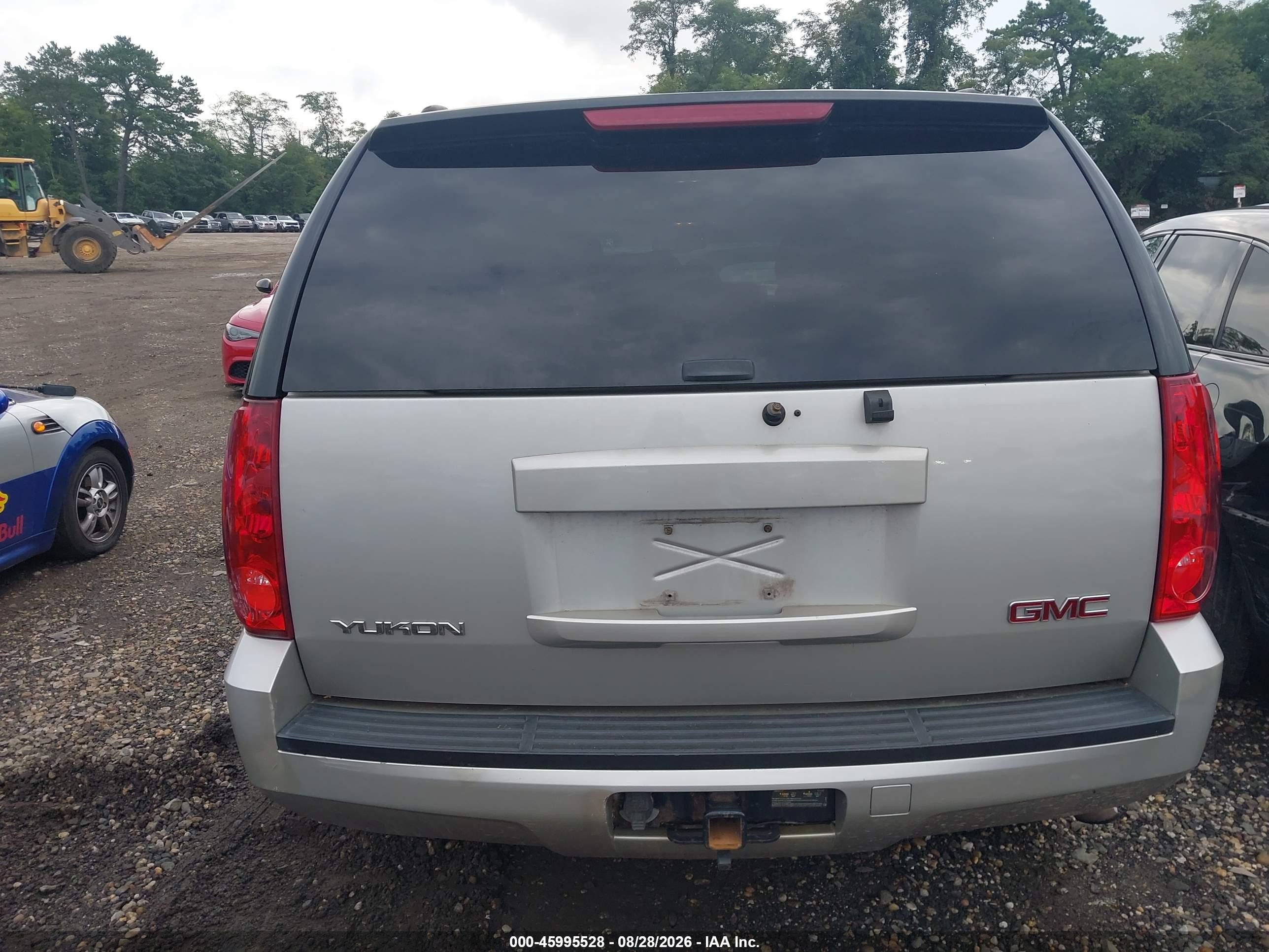 2007 Gmc Yukon Commercial Fleet Silver vin: 1GKFK13017J114460