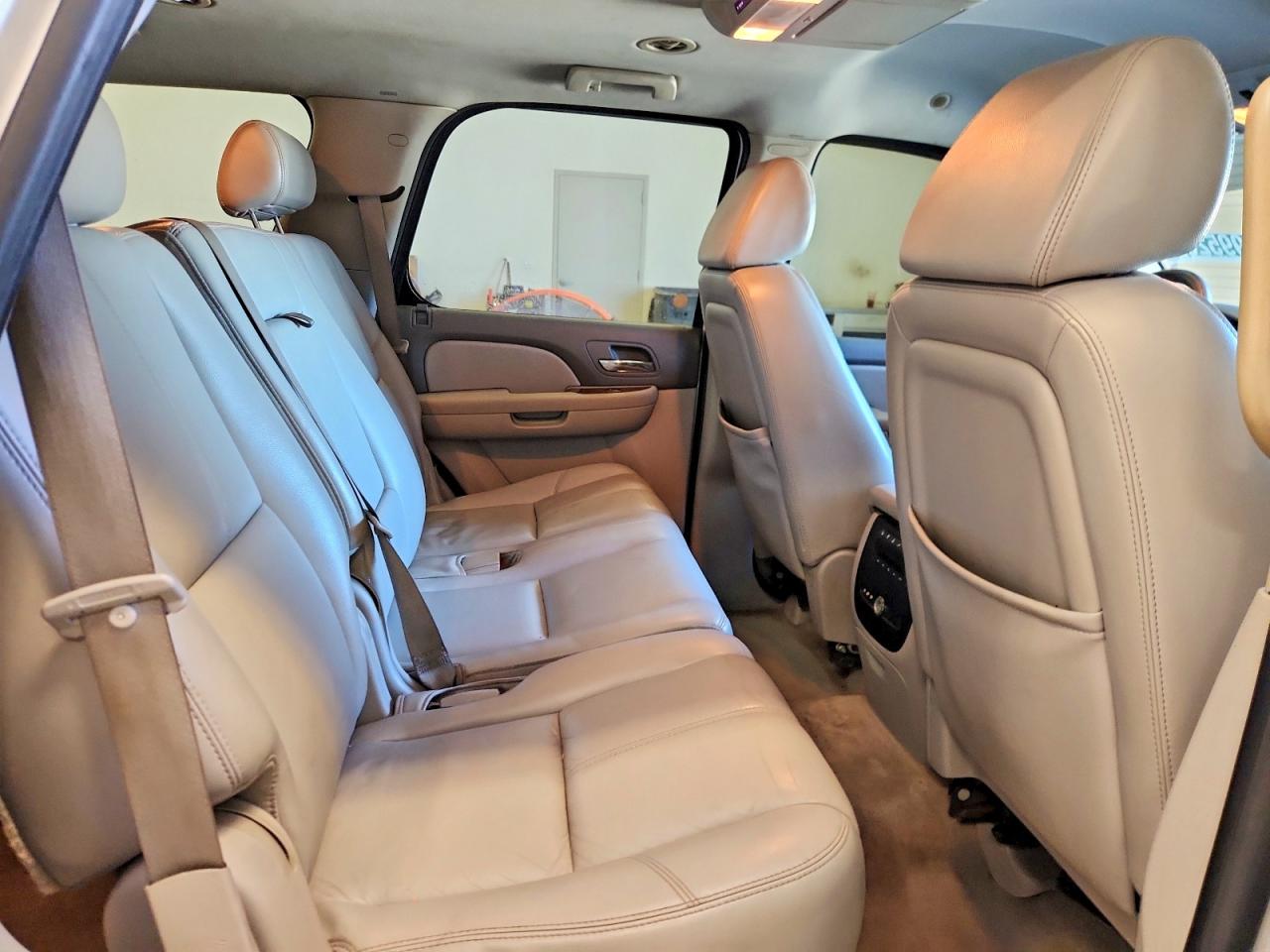 2007 Gmc Yukon White vin: 1GKFK13017J249471