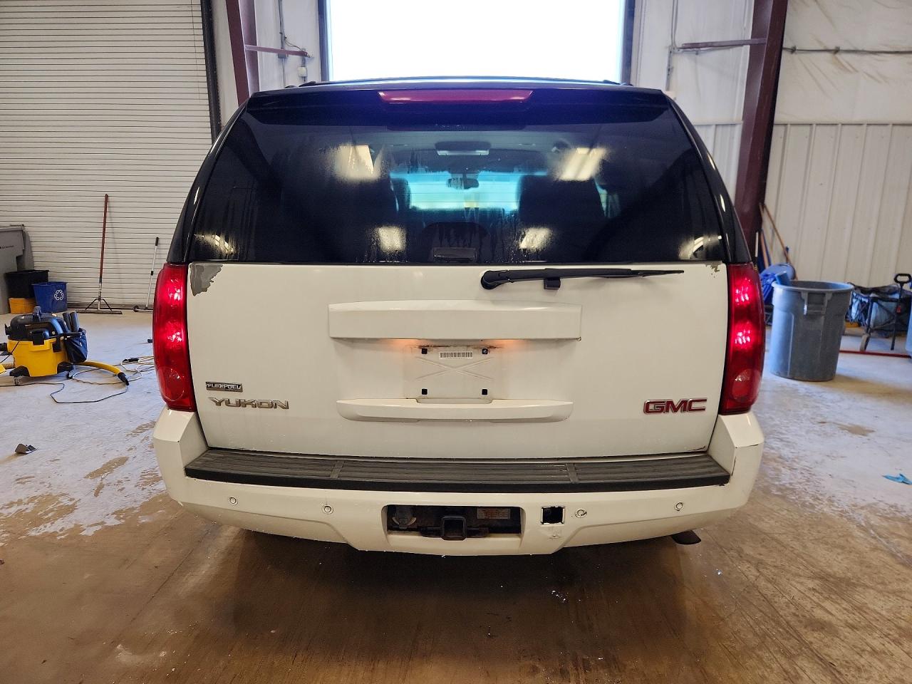 2007 Gmc Yukon White vin: 1GKFK13017J249471