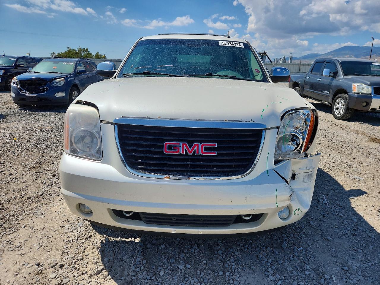 2008 Gmc Yukon White vin: 1GKFK13028R192961