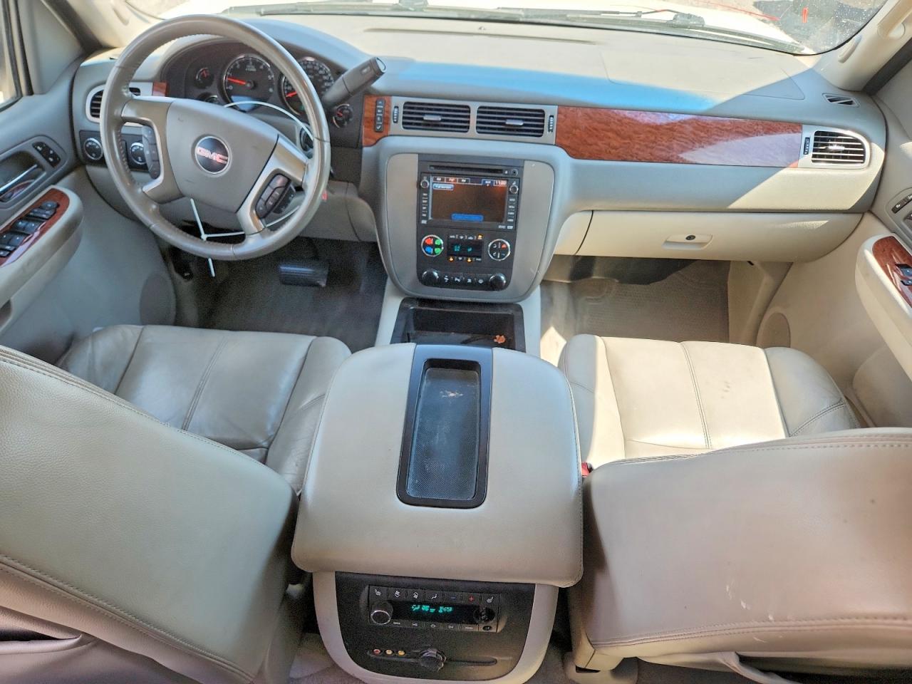 2008 Gmc Yukon White vin: 1GKFK13028R192961