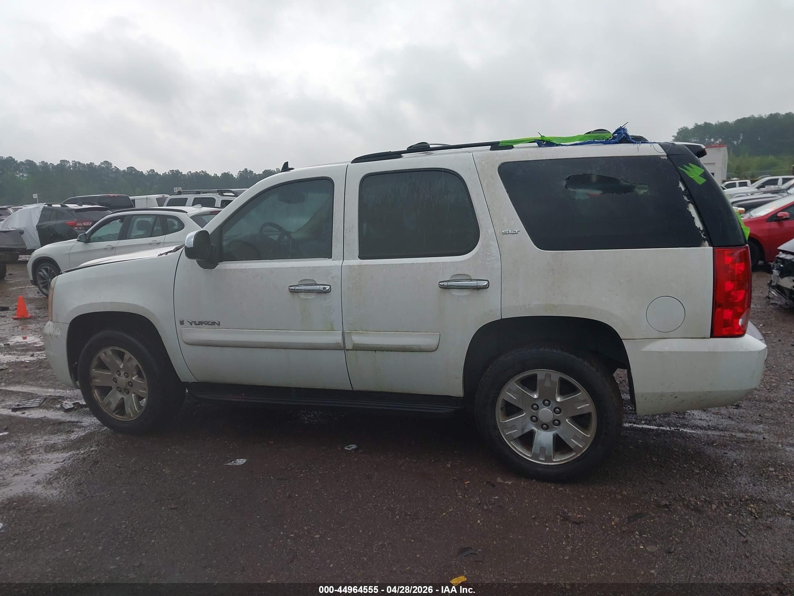 2007 Gmc Yukon Slt Белый vin: 1GKFK13067R376735