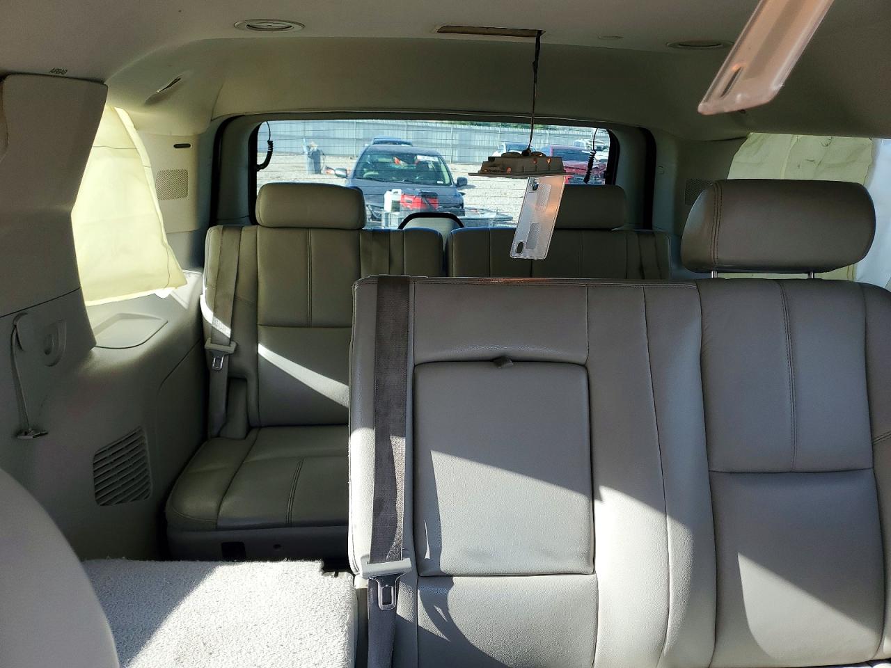 2008 Gmc Yukon Beige vin: 1GKFK13068J176308