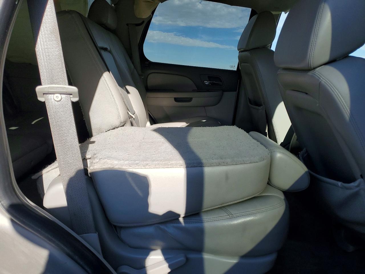 2008 Gmc Yukon Beige vin: 1GKFK13068J176308