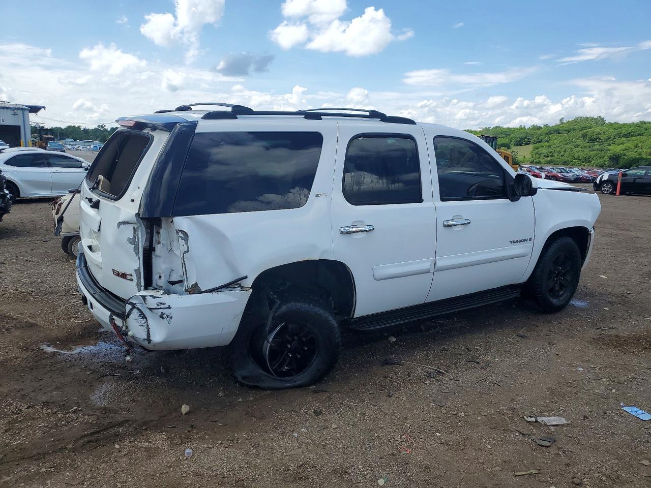 2007 Gmc Yukon White vin: 1GKFK13077R300828