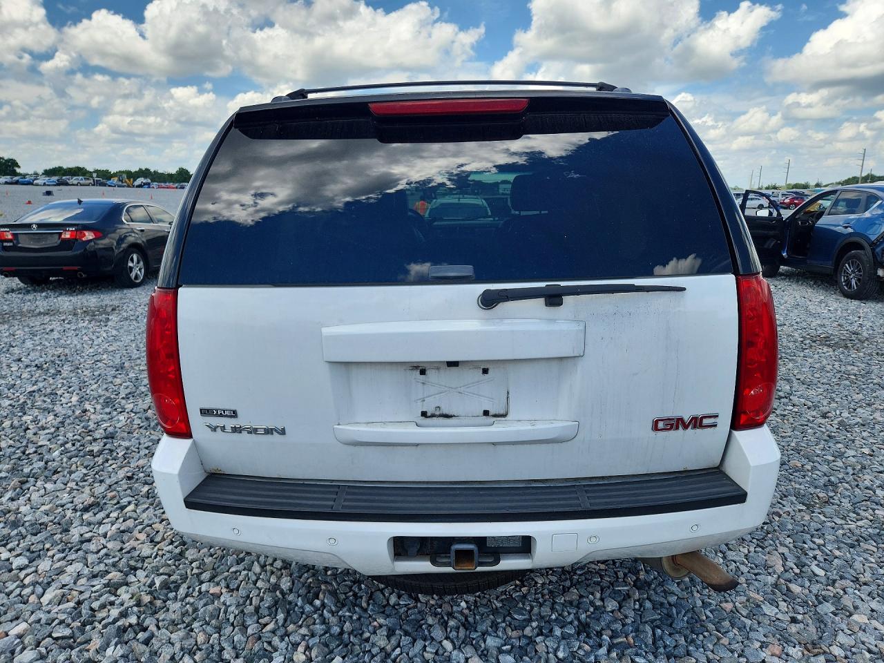 2007 Gmc Yukon White vin: 1GKFK13087J388111
