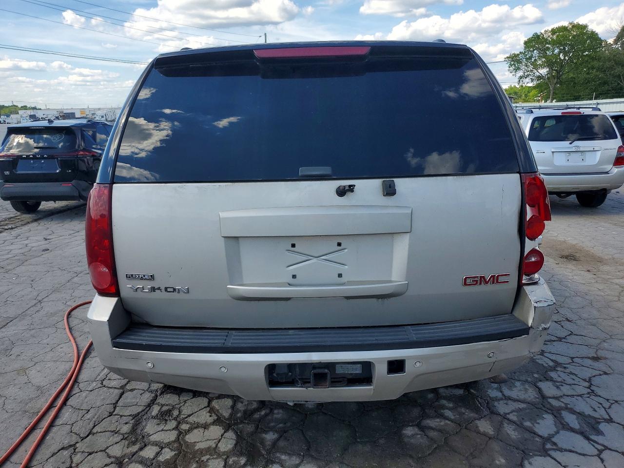 2007 Gmc Yukon Silver vin: 1GKFK13087R392919