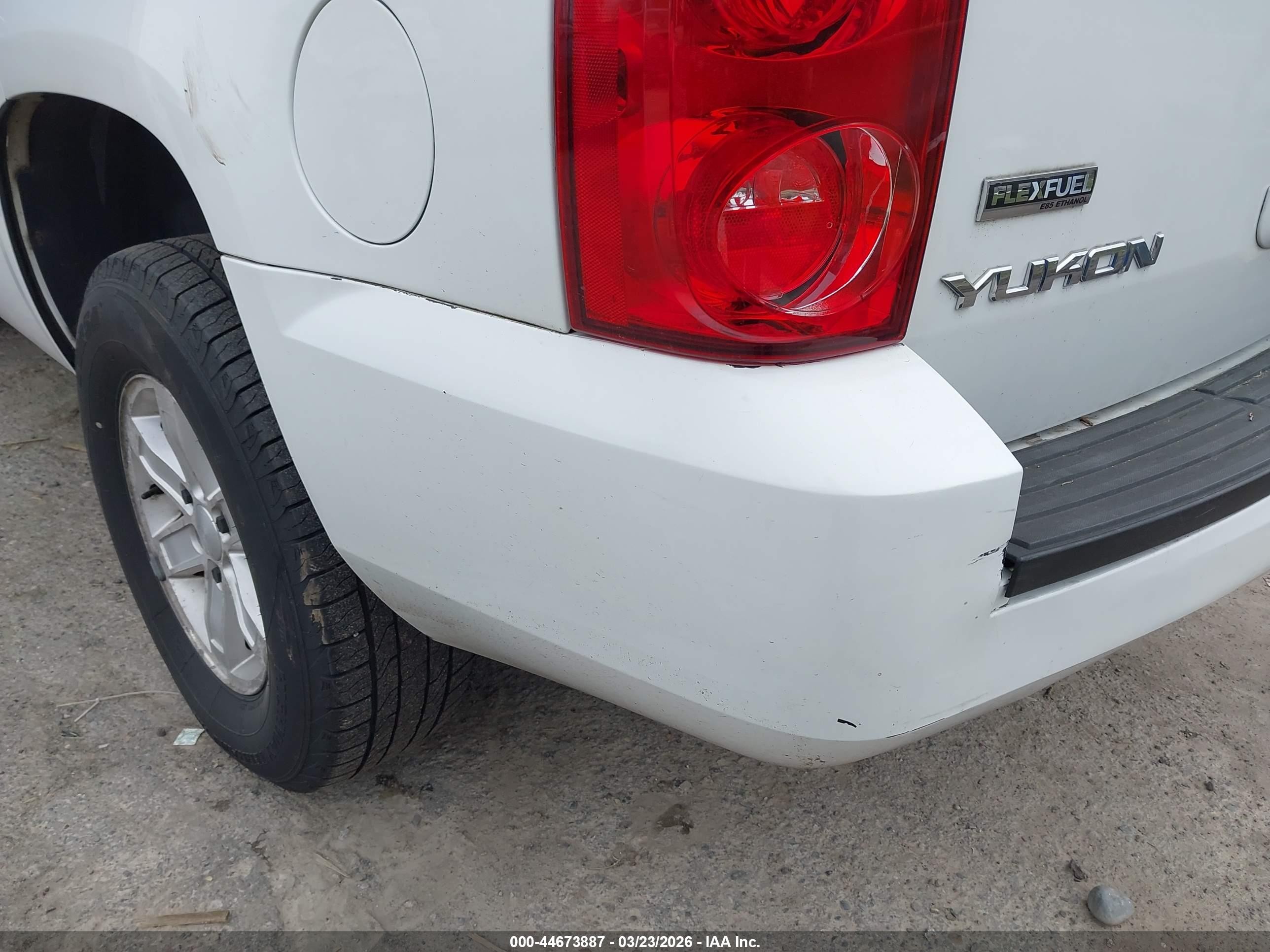 2008 Gmc Yukon Sle White vin: 1GKFK13088J180697