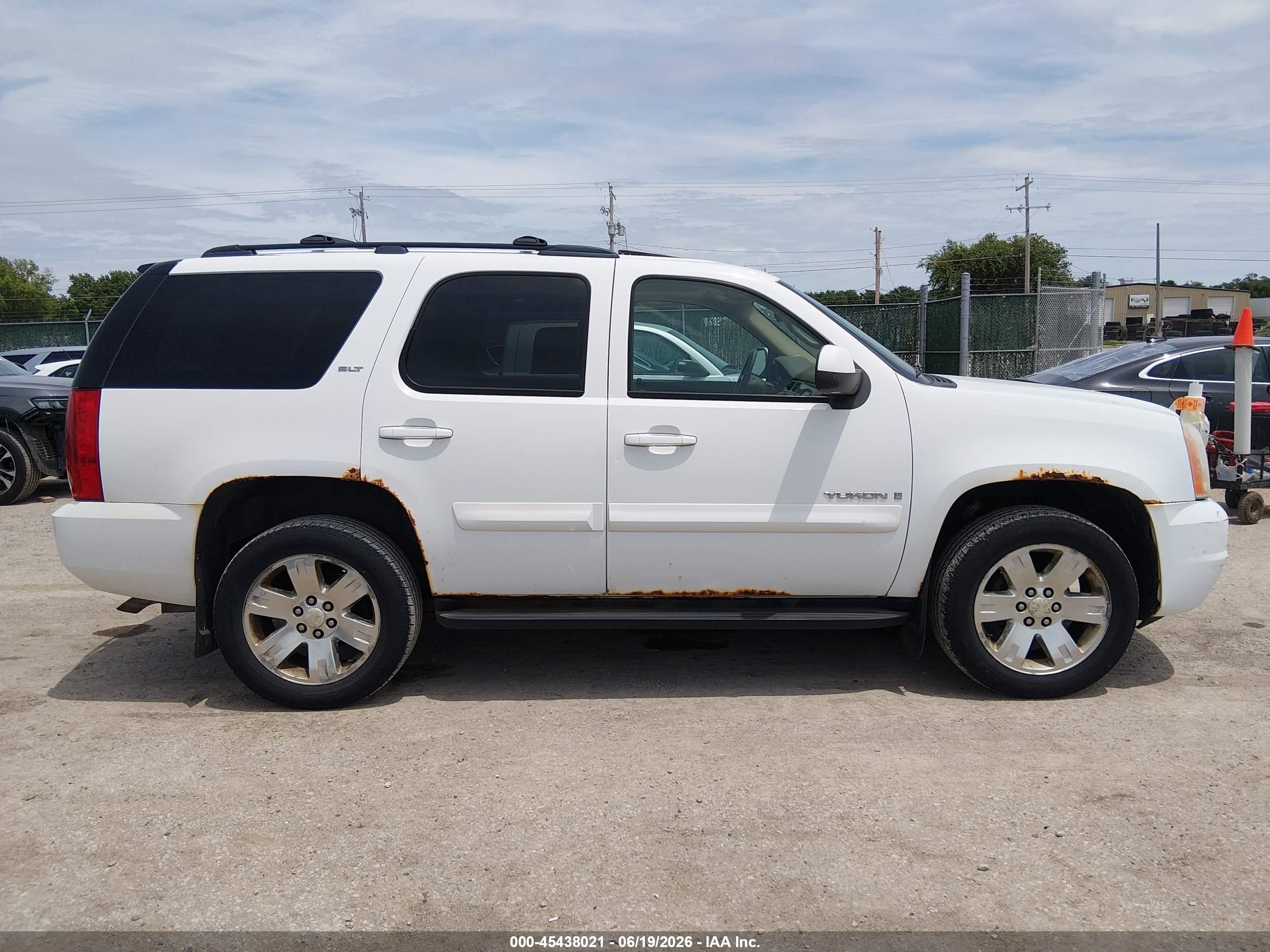 2008 Gmc Yukon Slt White vin: 1GKFK13088J181204