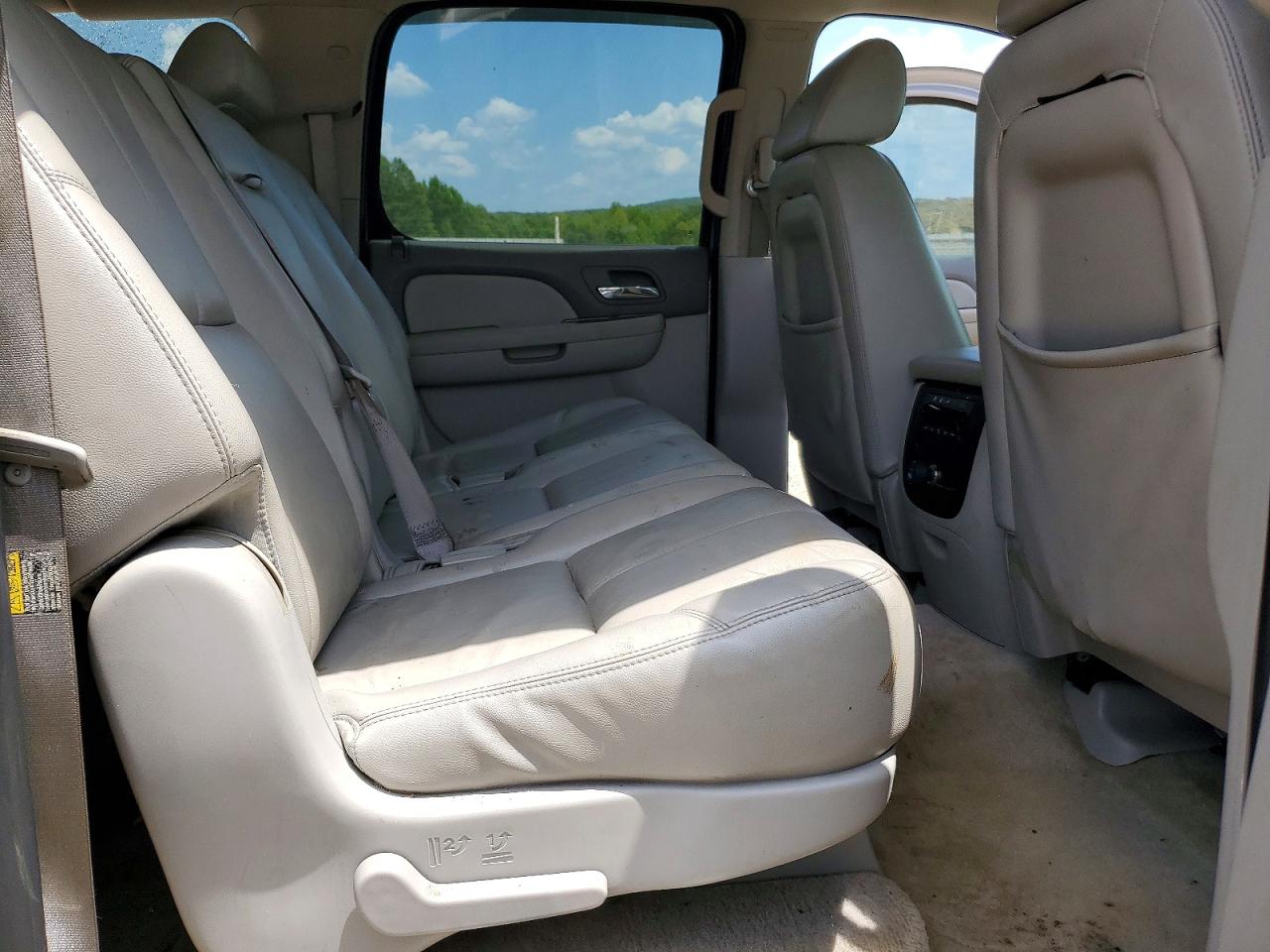 2007 Gmc Yukon Xl K1500 Silver vin: 1GKFK16307J189835