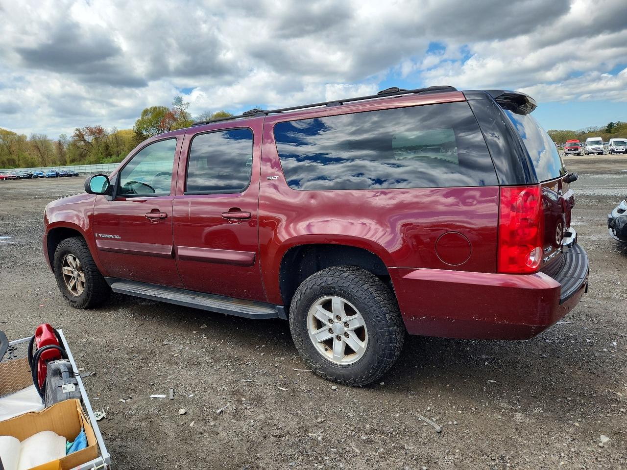 2008 Gmc Yukon Xl K1500 Red vin: 1GKFK16308J186080