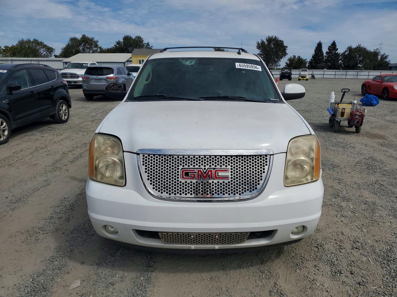 2008 Gmc Yukon Xl K1500 White vin: 1GKFK16338J224028