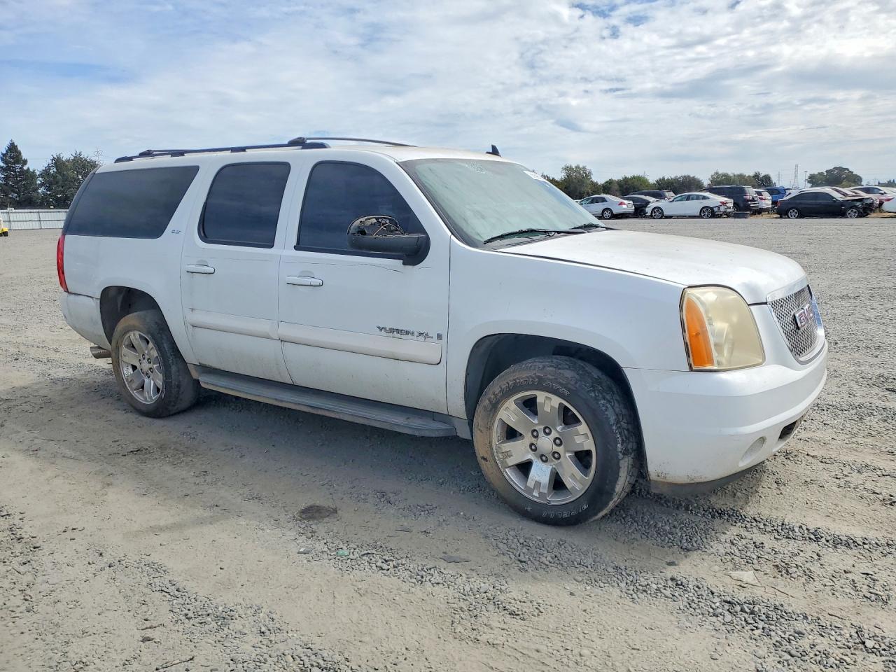 2008 Gmc Yukon Xl K1500 White vin: 1GKFK16338J224028