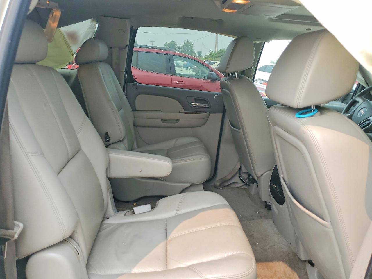 2008 Gmc Yukon Xl K1500 Cream vin: 1GKFK16348R215260