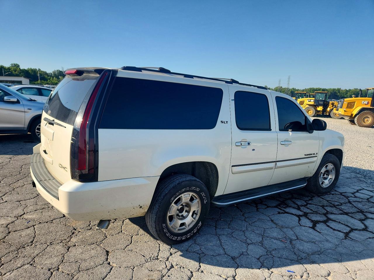 2008 Gmc Yukon Xl K1500 White vin: 1GKFK16358R177540