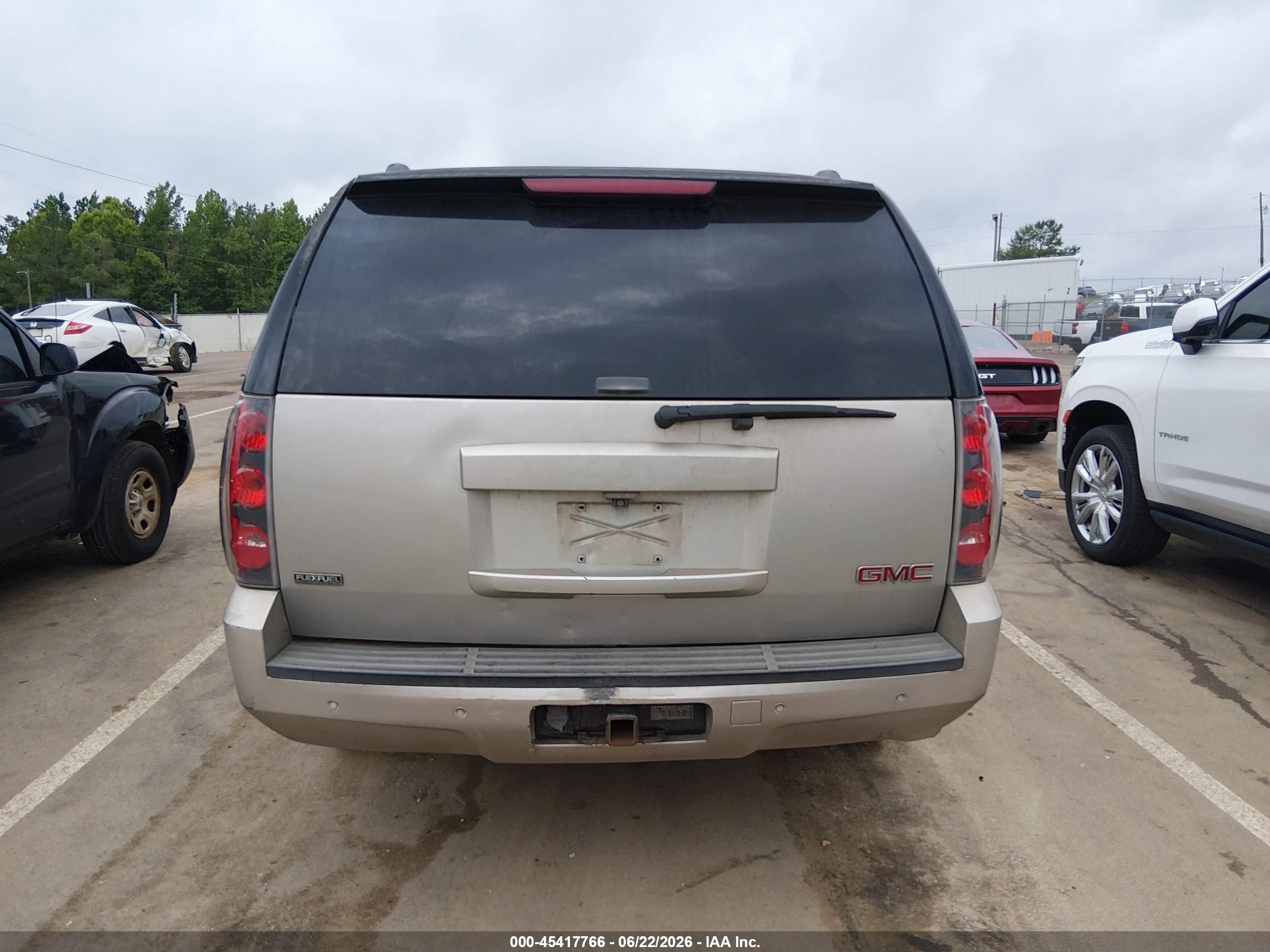 2008 Gmc Yukon Xl 1500 Slt Gray vin: 1GKFK16358R187811