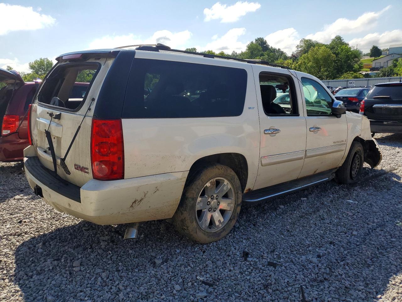 2008 Gmc Yukon Xl K1500 White vin: 1GKFK16358R264774