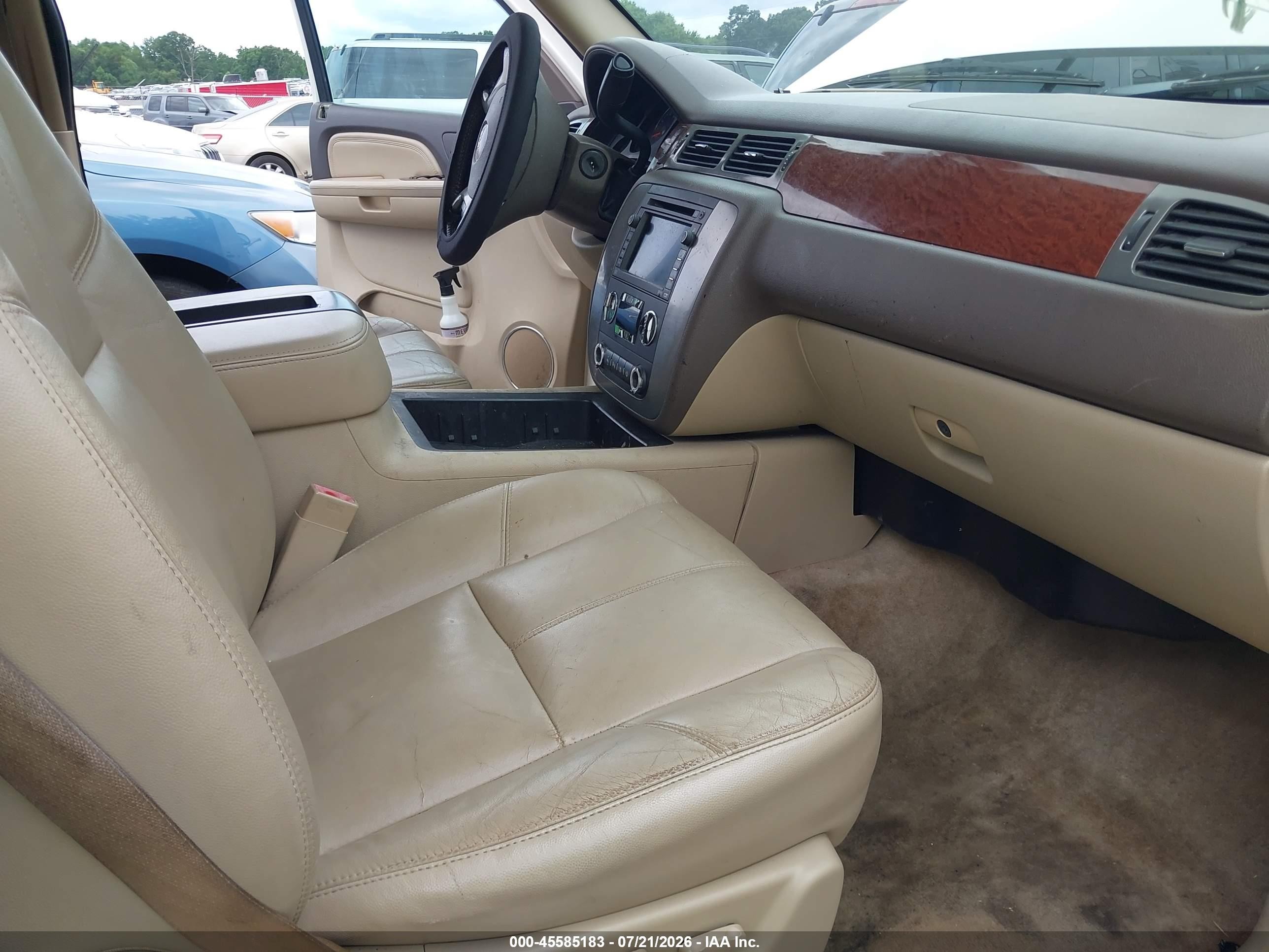 2008 Gmc Yukon Xl 1500 Slt White vin: 1GKFK16368R205829