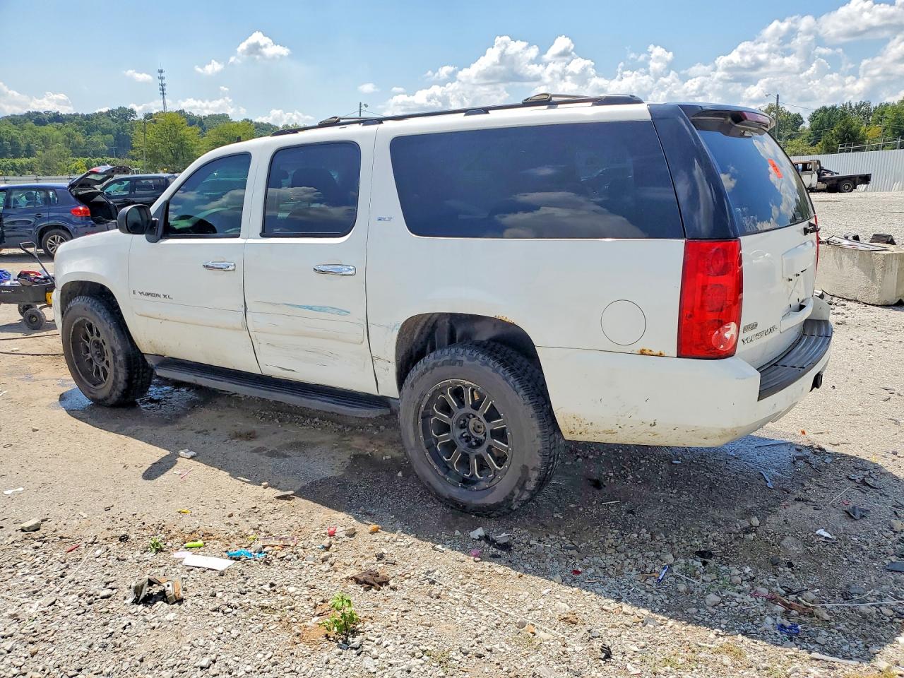 2008 Gmc Yukon Xl K1500 White vin: 1GKFK16378R132566