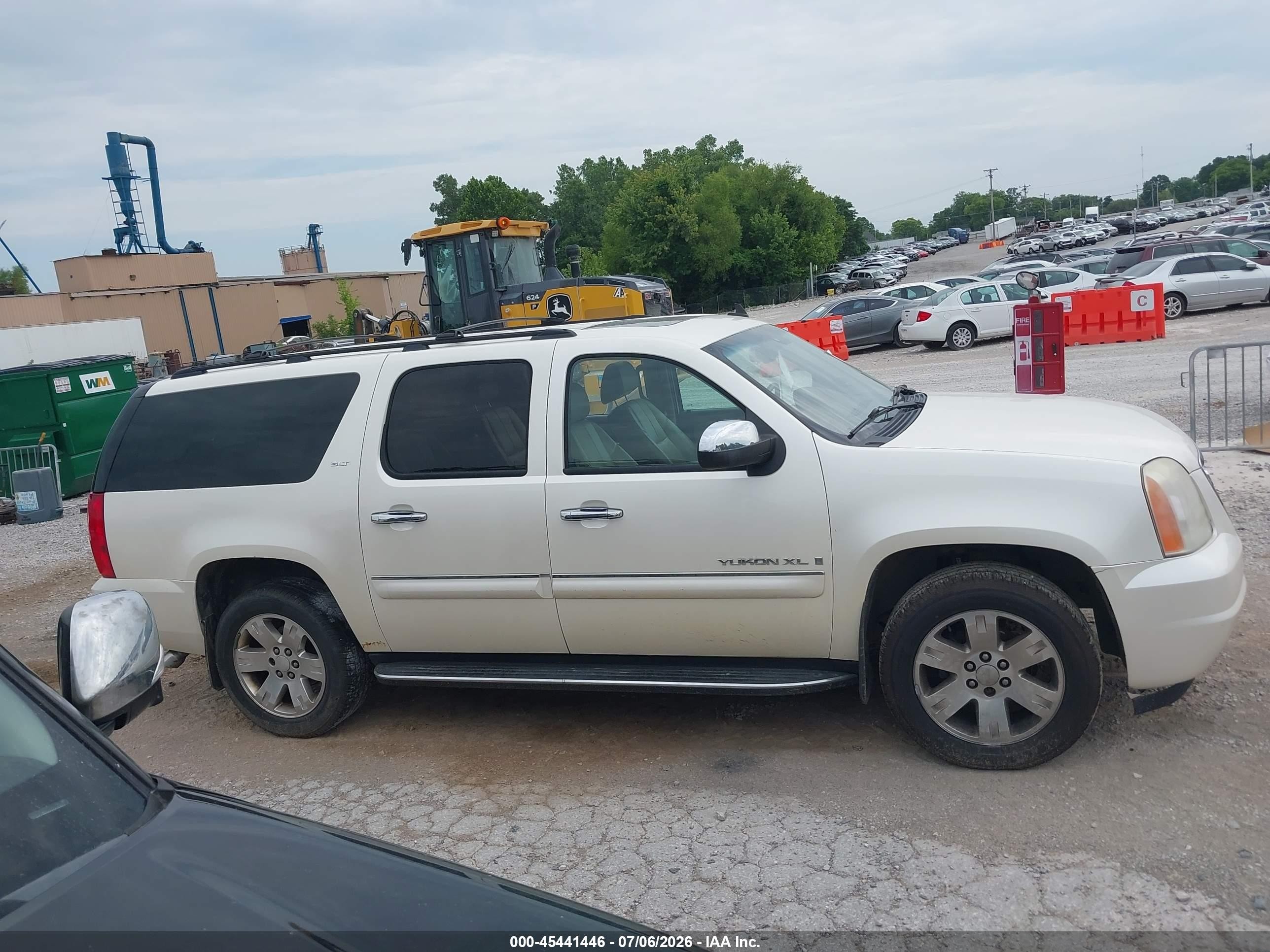 2008 Gmc Yukon Xl 1500 Slt Белый vin: 1GKFK16378R194467