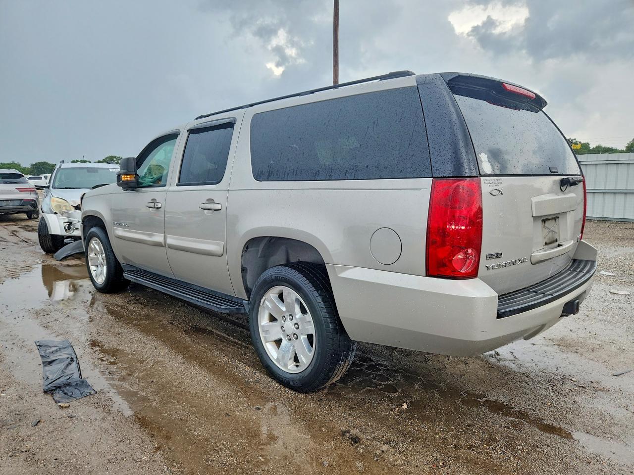 2007 Gmc Yukon Xl K1500 Cream vin: 1GKFK16397J182611