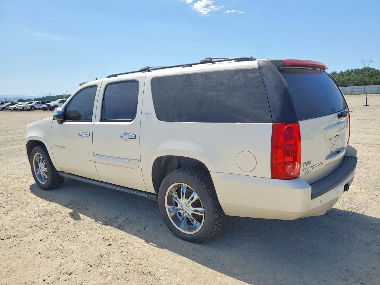 2008 Gmc Yukon Xl K1500 White vin: 1GKFK16398R214007
