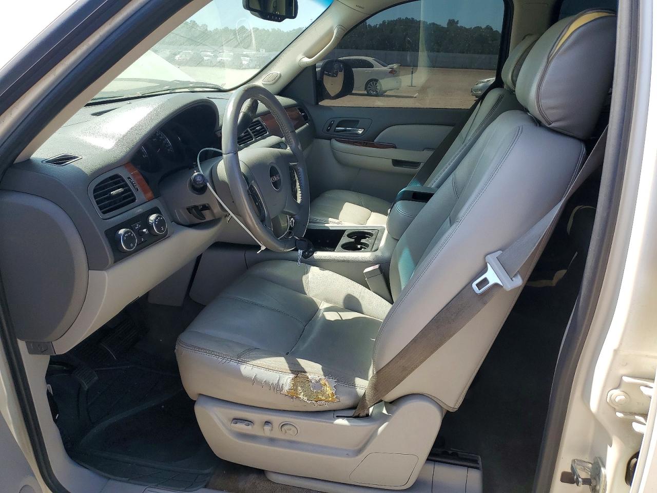 2008 Gmc Yukon Xl K1500 White vin: 1GKFK16398R214007