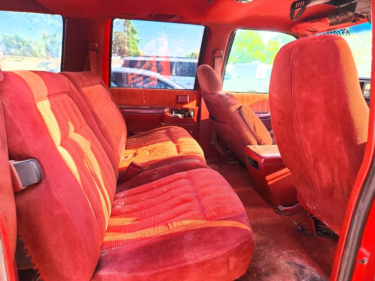 1994 Gmc Suburban K1500 Красный vin: 1GKFK16K0RJ727671