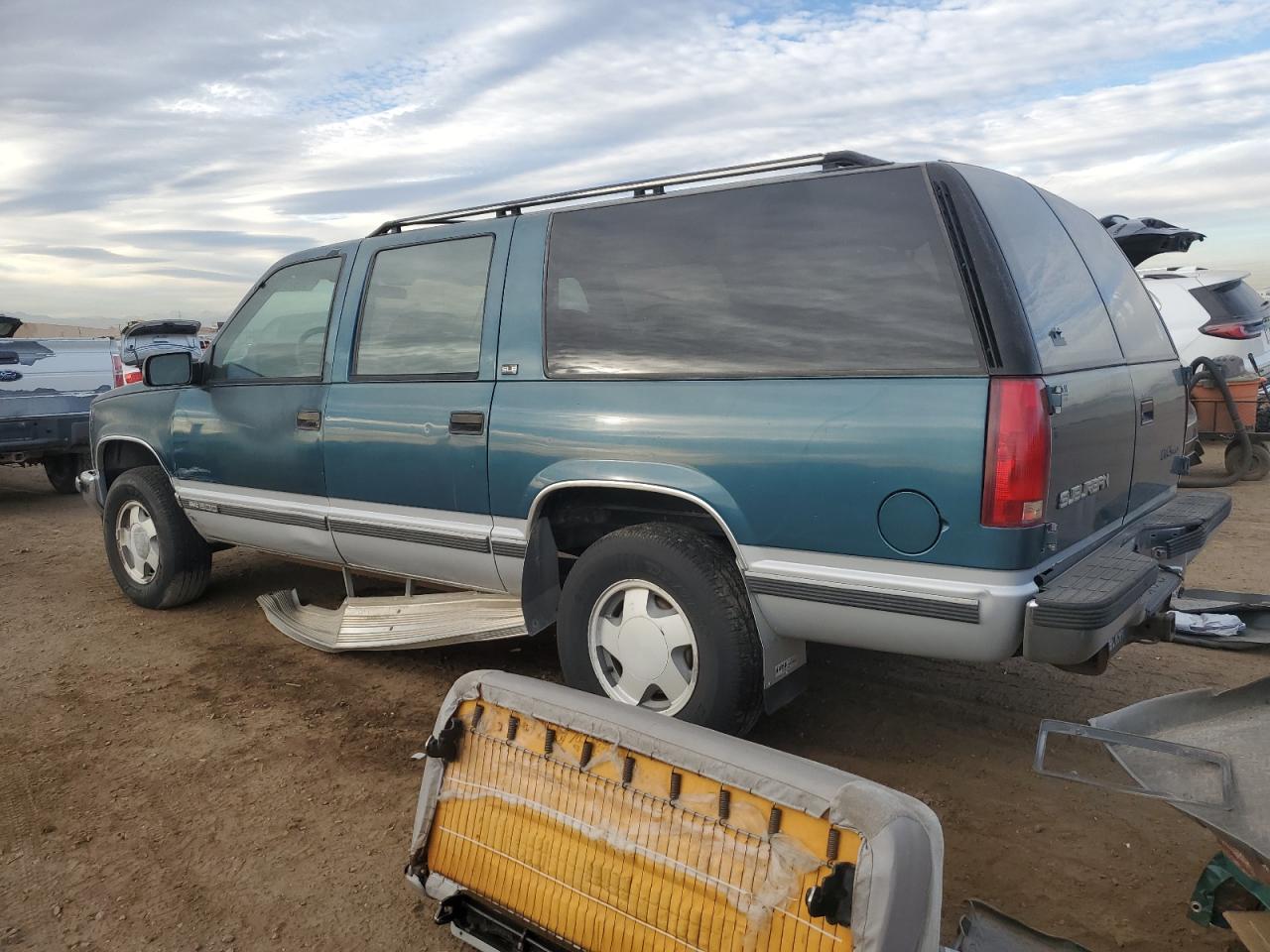 1993 Gmc Suburban K1500 Green vin: 1GKFK16K3PJ729508