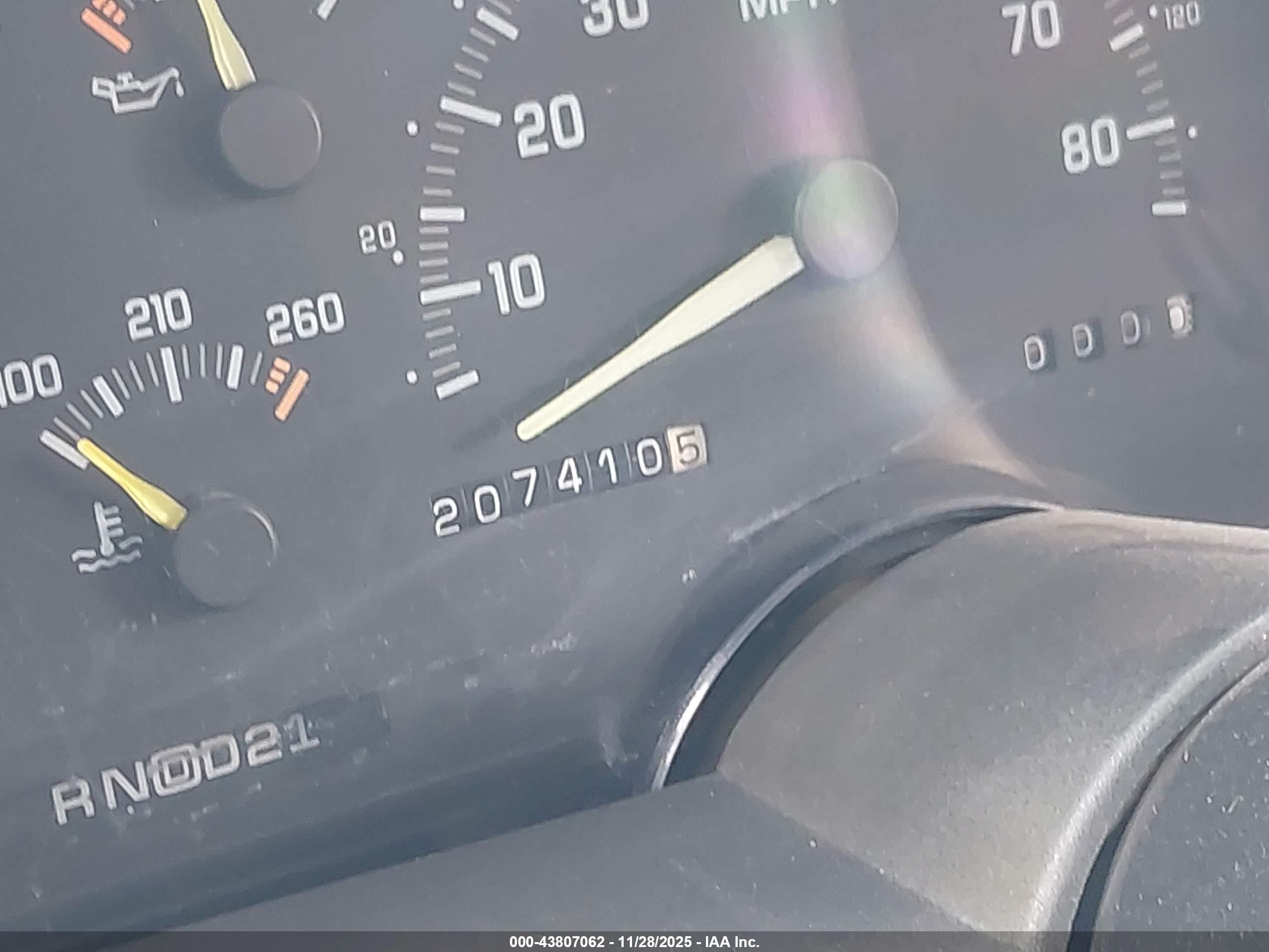 1993 Gmc Suburban K1500 Light Blue vin: 1GKFK16K4PJ740727