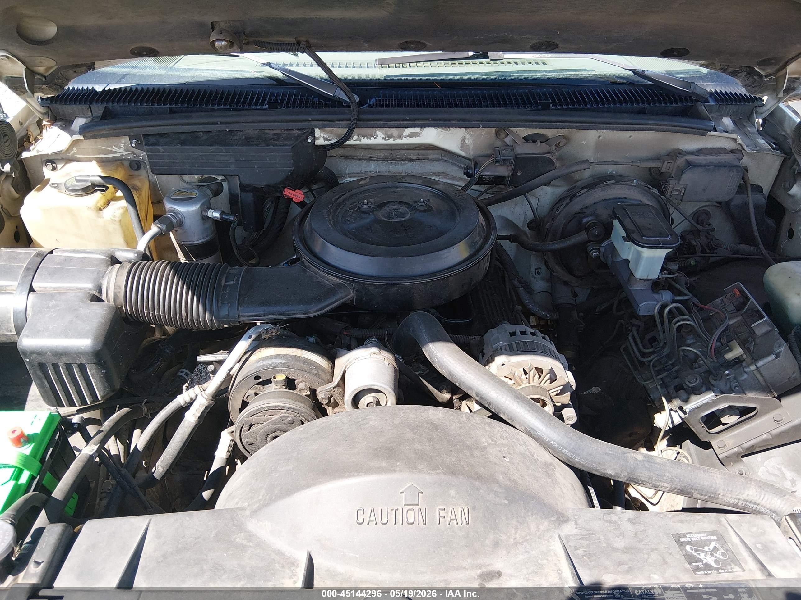 1993 Gmc Suburban K1500 Белый vin: 1GKFK16K9PJ749438