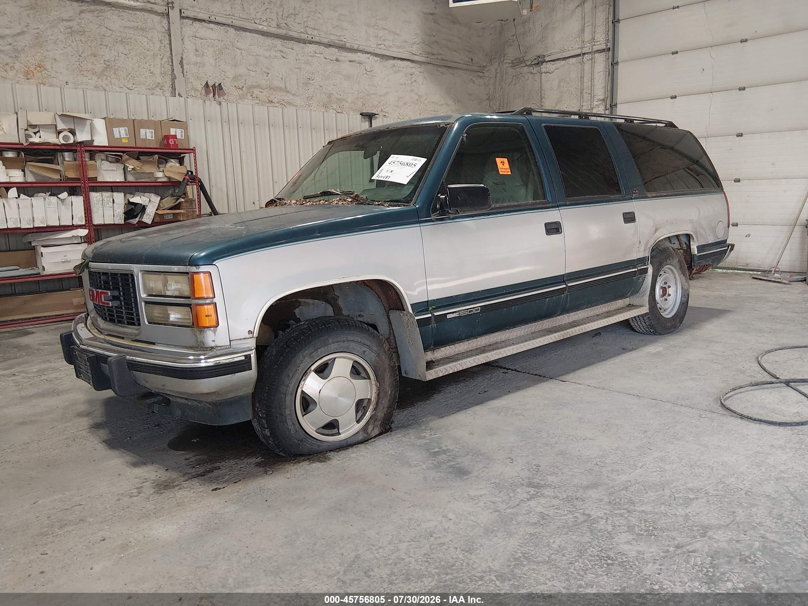 1994 Gmc Suburban K1500 Серебряный vin: 1GKFK16K9RJ767019