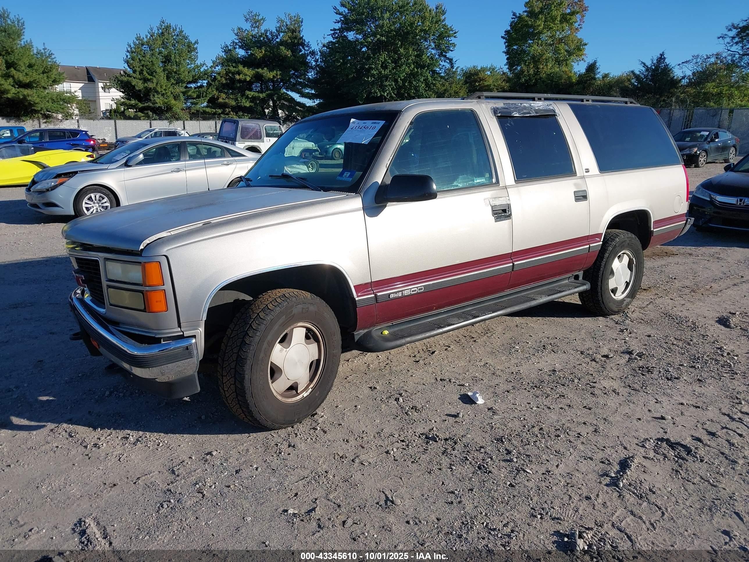 1998 Gmc Suburban 1500 Sl Champagne vin: 1GKFK16R4WJ717265