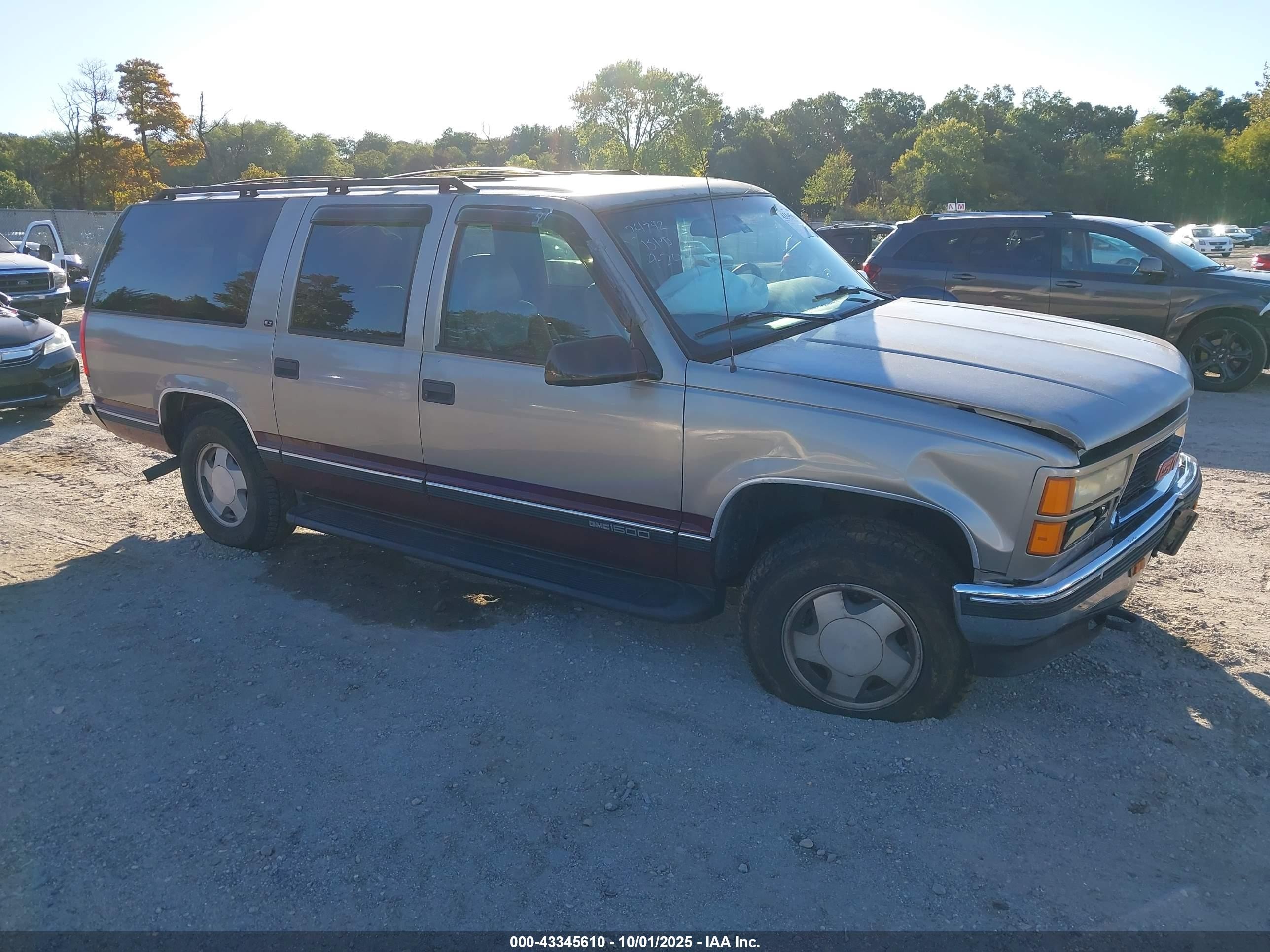 1998 Gmc Suburban 1500 Sl Champagne vin: 1GKFK16R4WJ717265