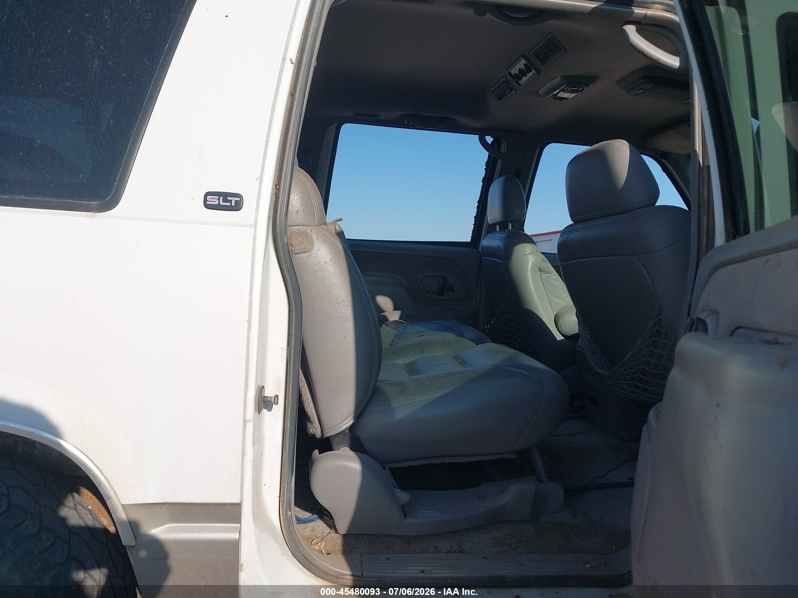 1999 Gmc Suburban Slt Gm Buypower White vin: 1GKFK16R4XJ772946