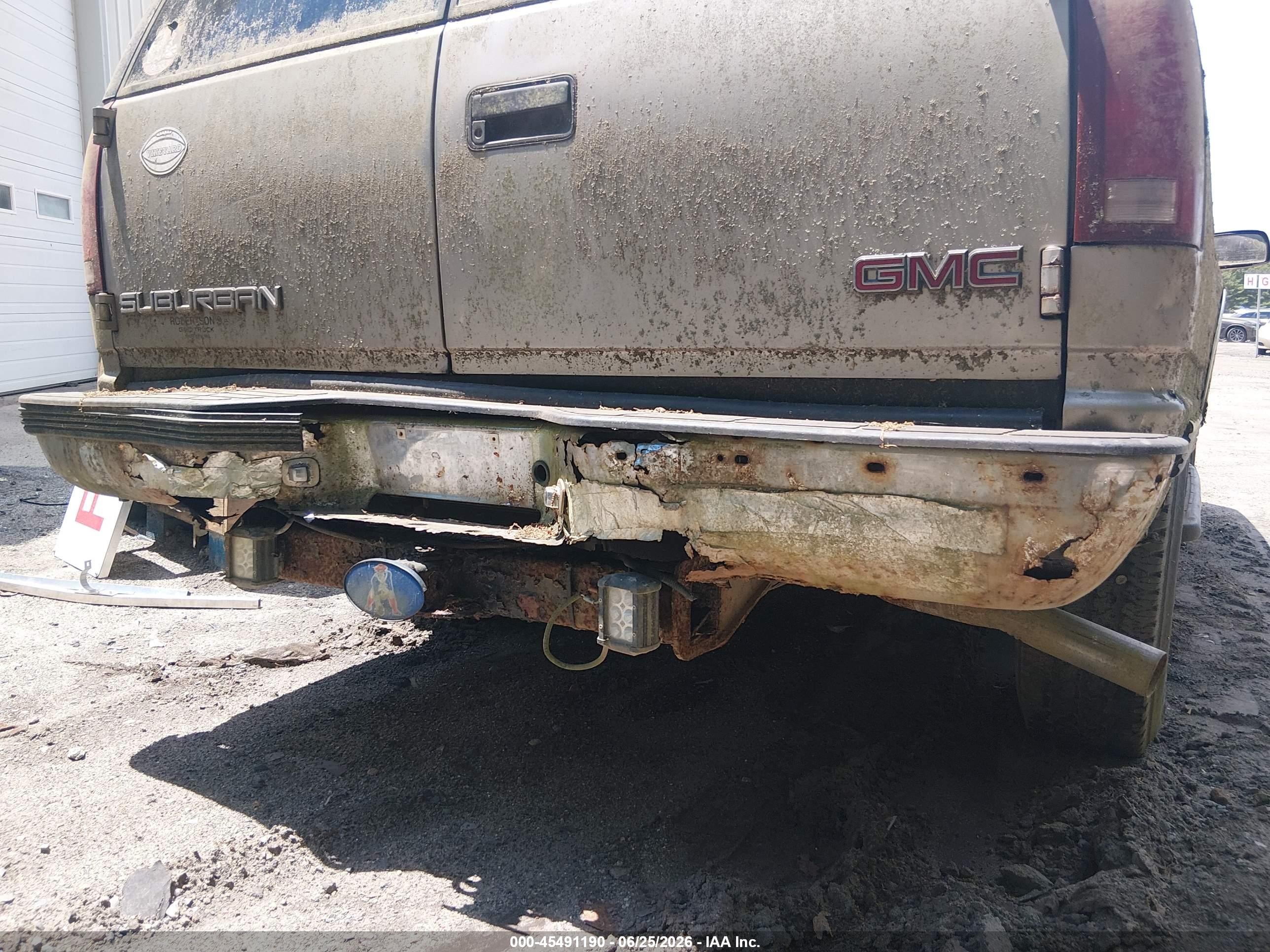 1998 Gmc Suburban 1500 Sl Gray vin: 1GKFK16R9WJ705452
