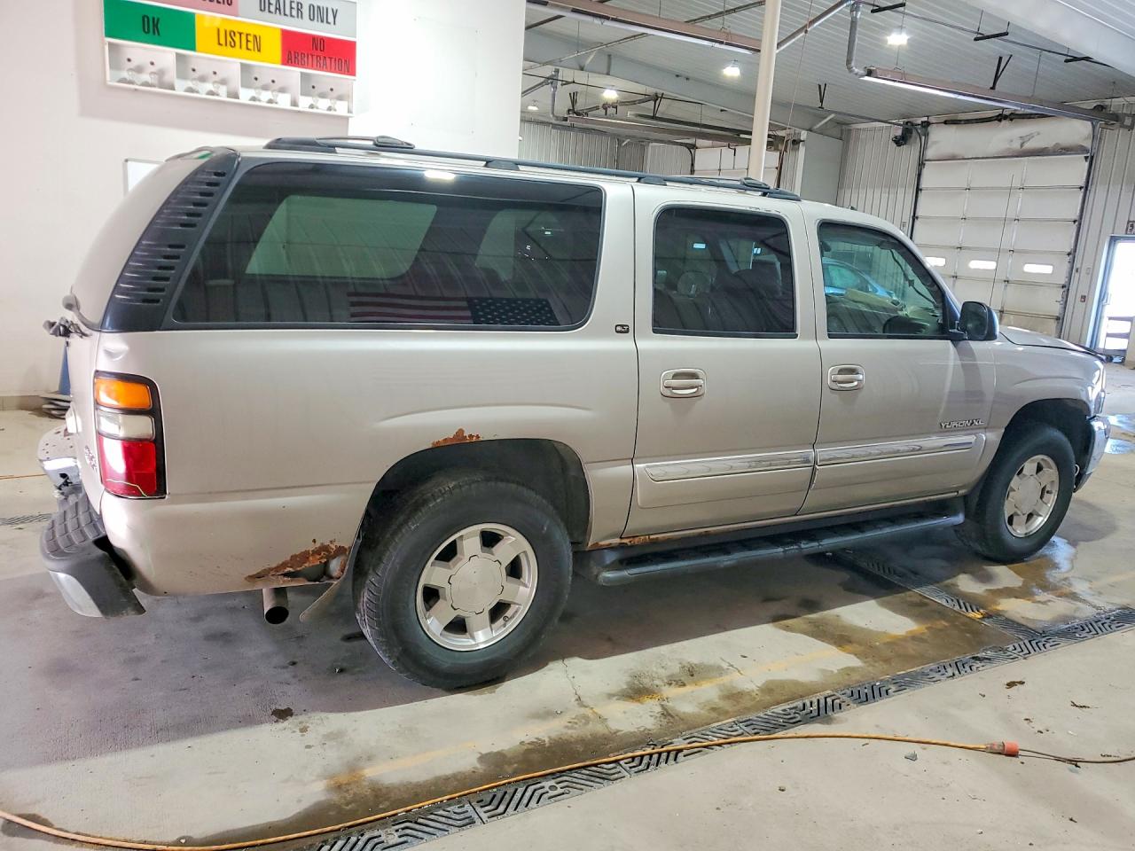 2005 Gmc Yukon Xl K1500 Tan vin: 1GKFK16Z45J161408