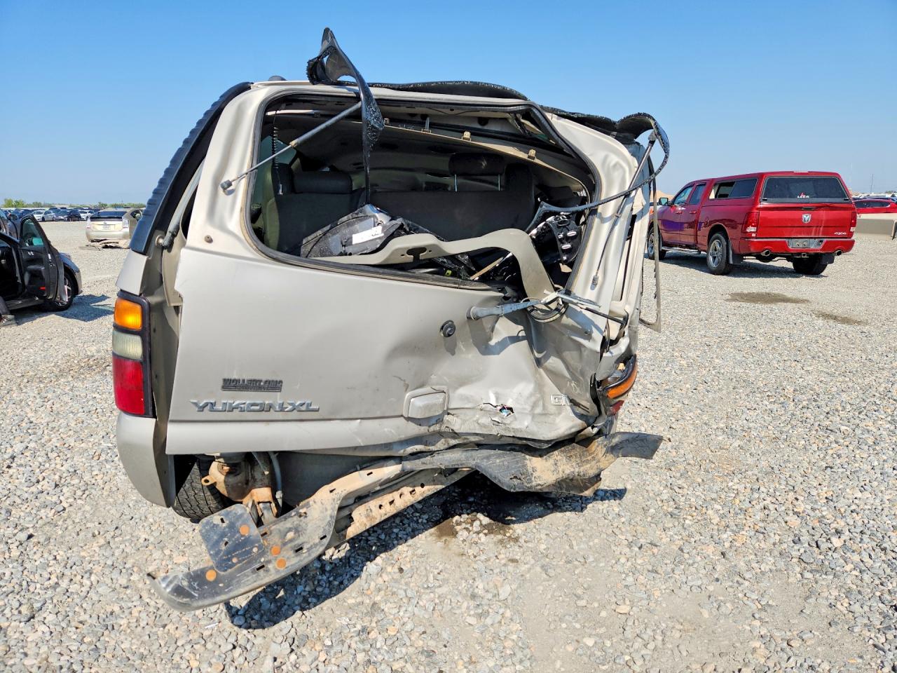 2005 Gmc Yukon Xl K1500 Серебряный vin: 1GKFK16Z65J113585