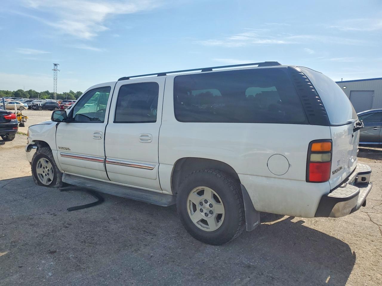 2005 Gmc Yukon Xl K1500 White vin: 1GKFK16Z95J136276