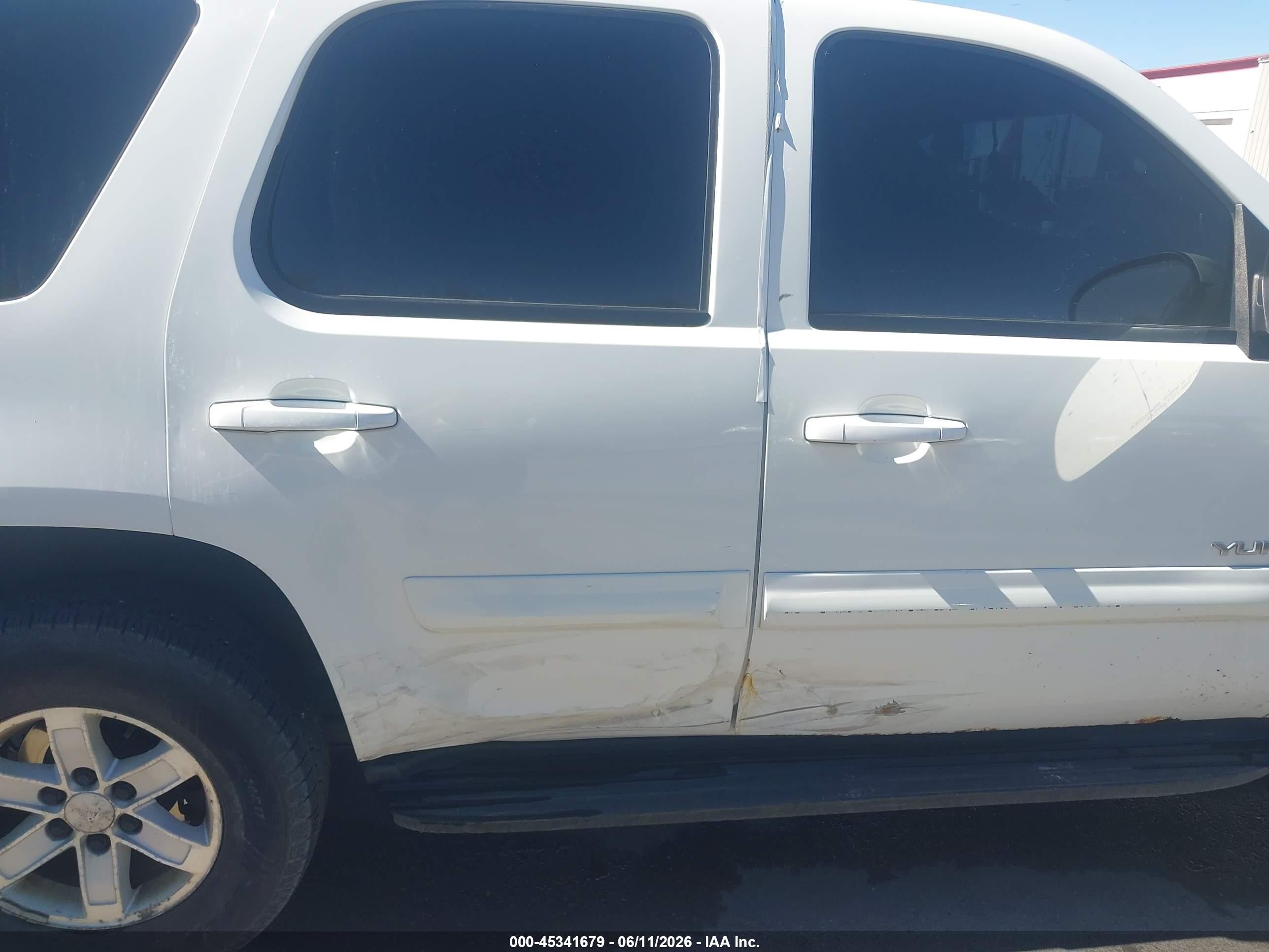 2009 Gmc Yukon Sle2 White vin: 1GKFK230X9R145166
