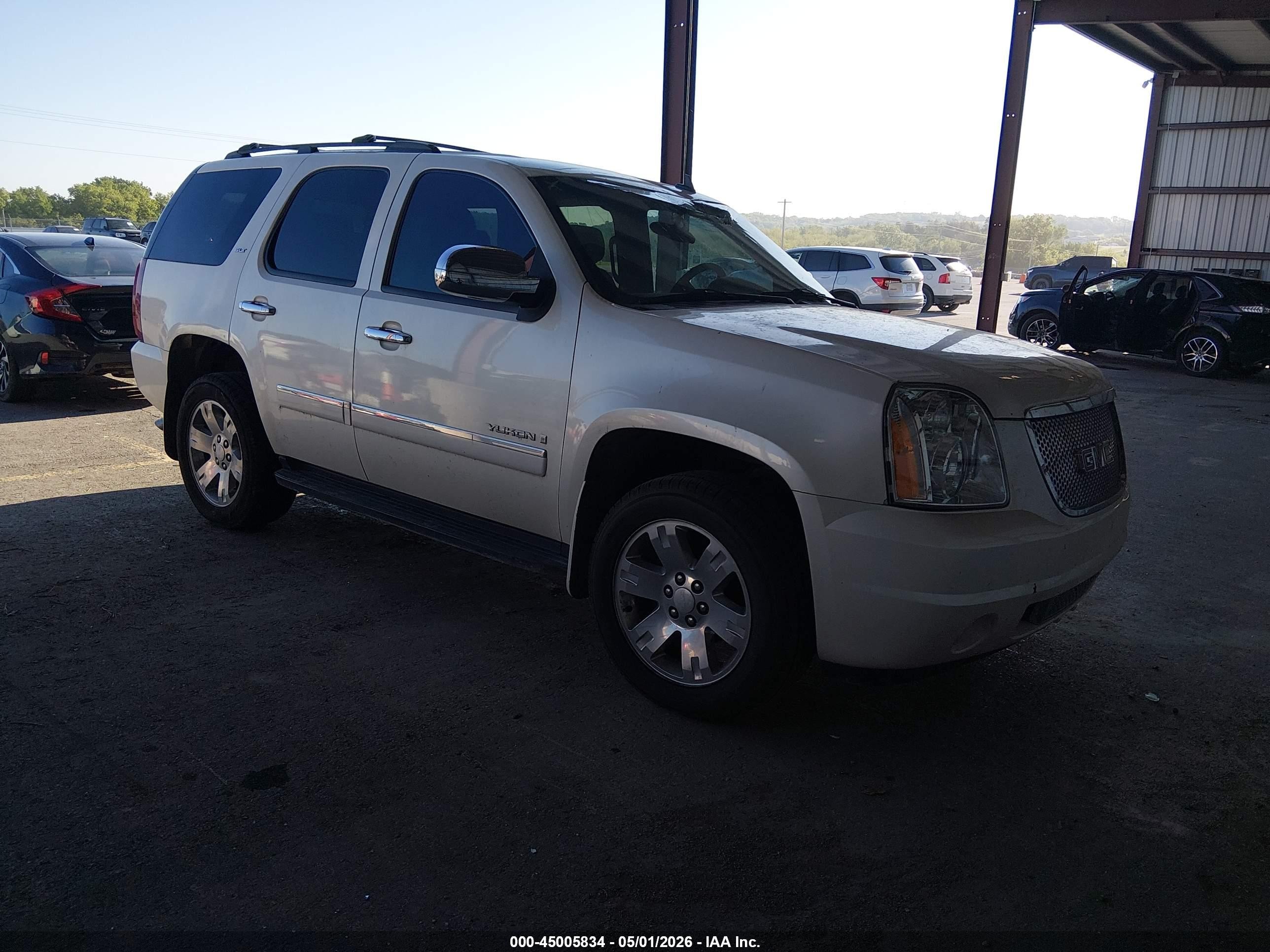 2009 Gmc Yukon Slt2 White vin: 1GKFK330X9R205209