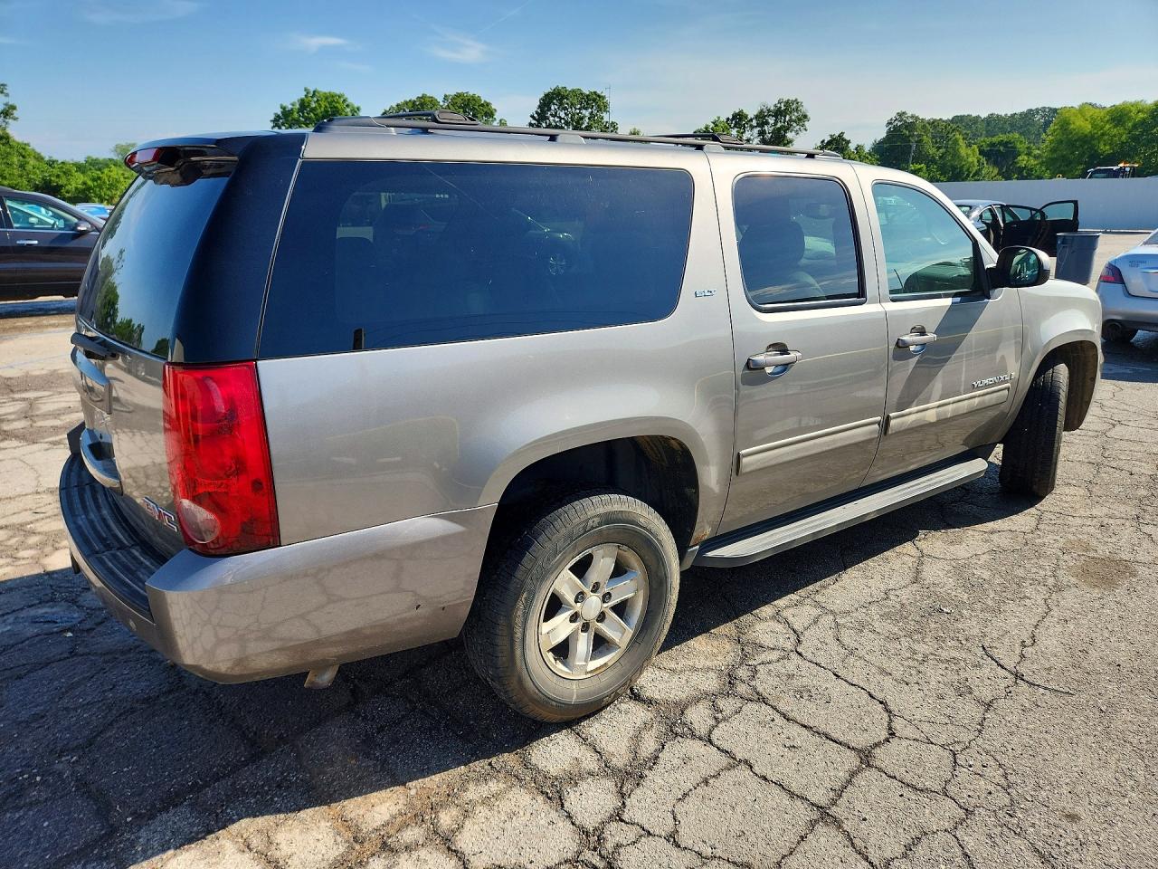 2009 Gmc Yukon Xl K1500 Slt Silver vin: 1GKFK36309R257566
