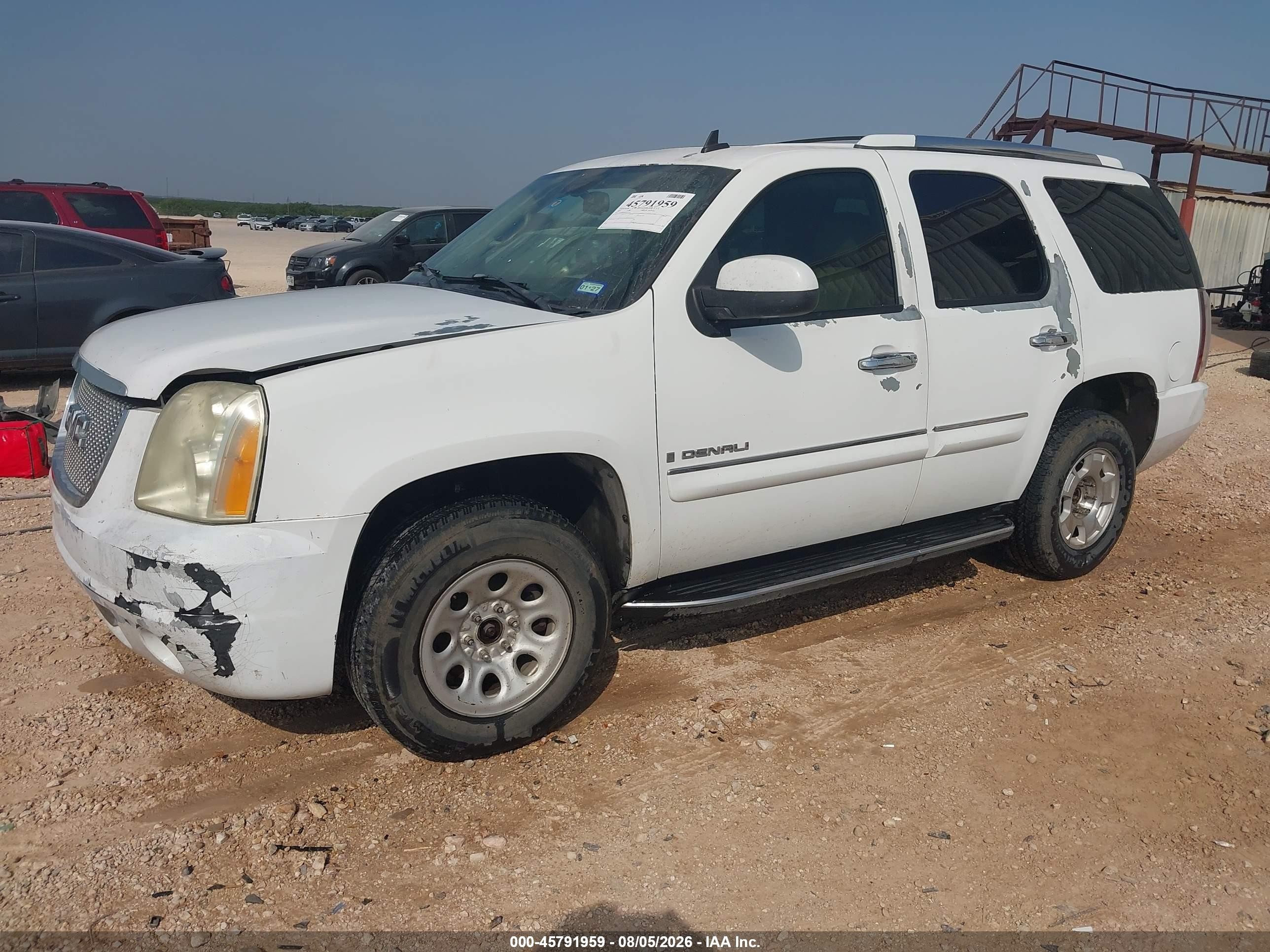 2007 Gmc Yukon Denali Denali White vin: 1GKFK63807J143550