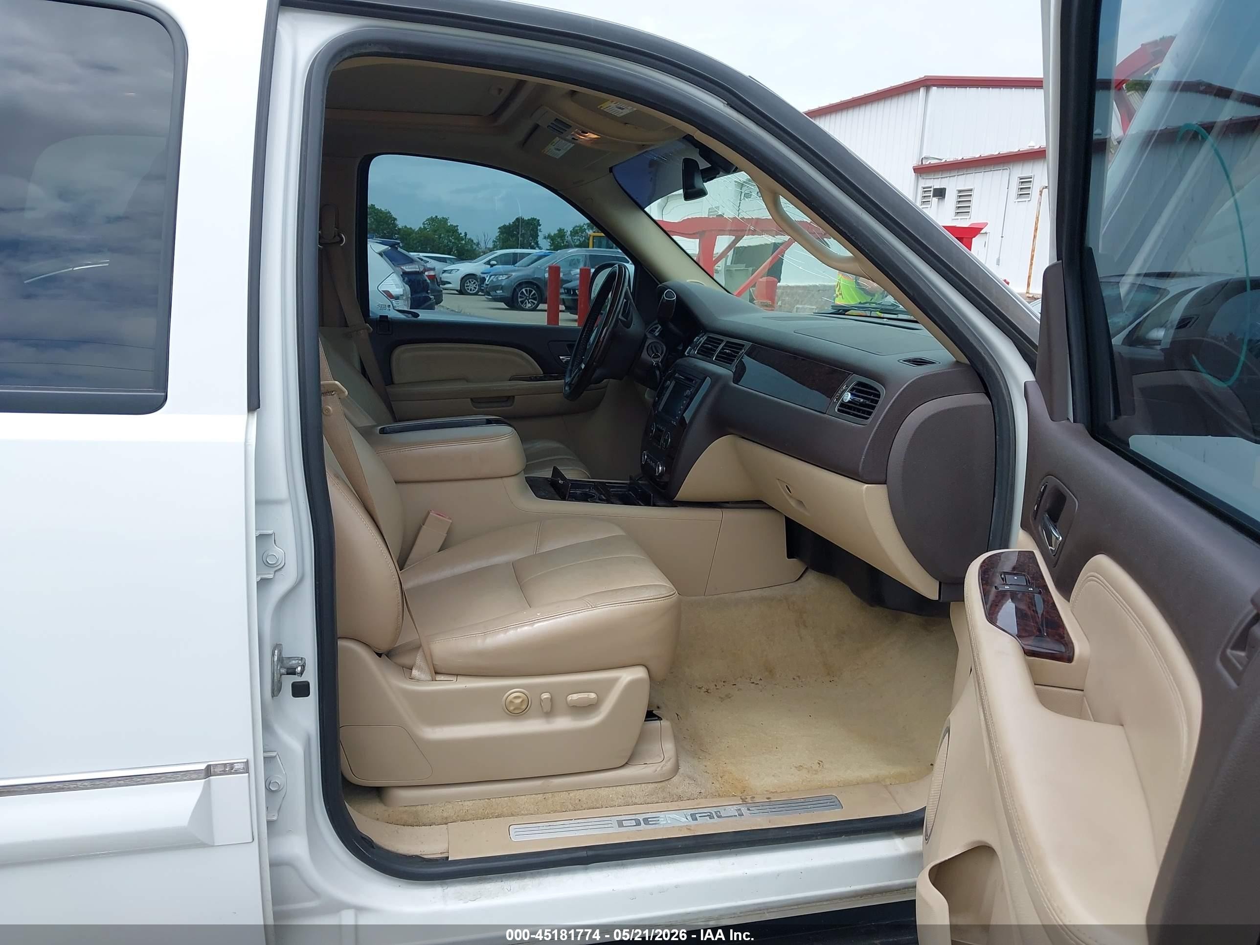 2007 Gmc Yukon Denali Белый vin: 1GKFK63817J247724