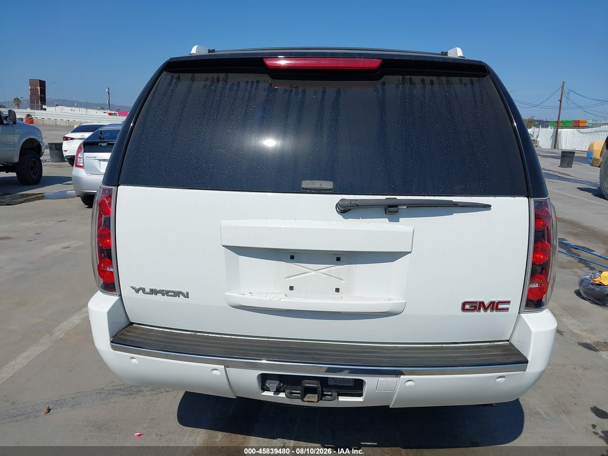 2007 Gmc Yukon Denali Denali White vin: 1GKFK63817J289469