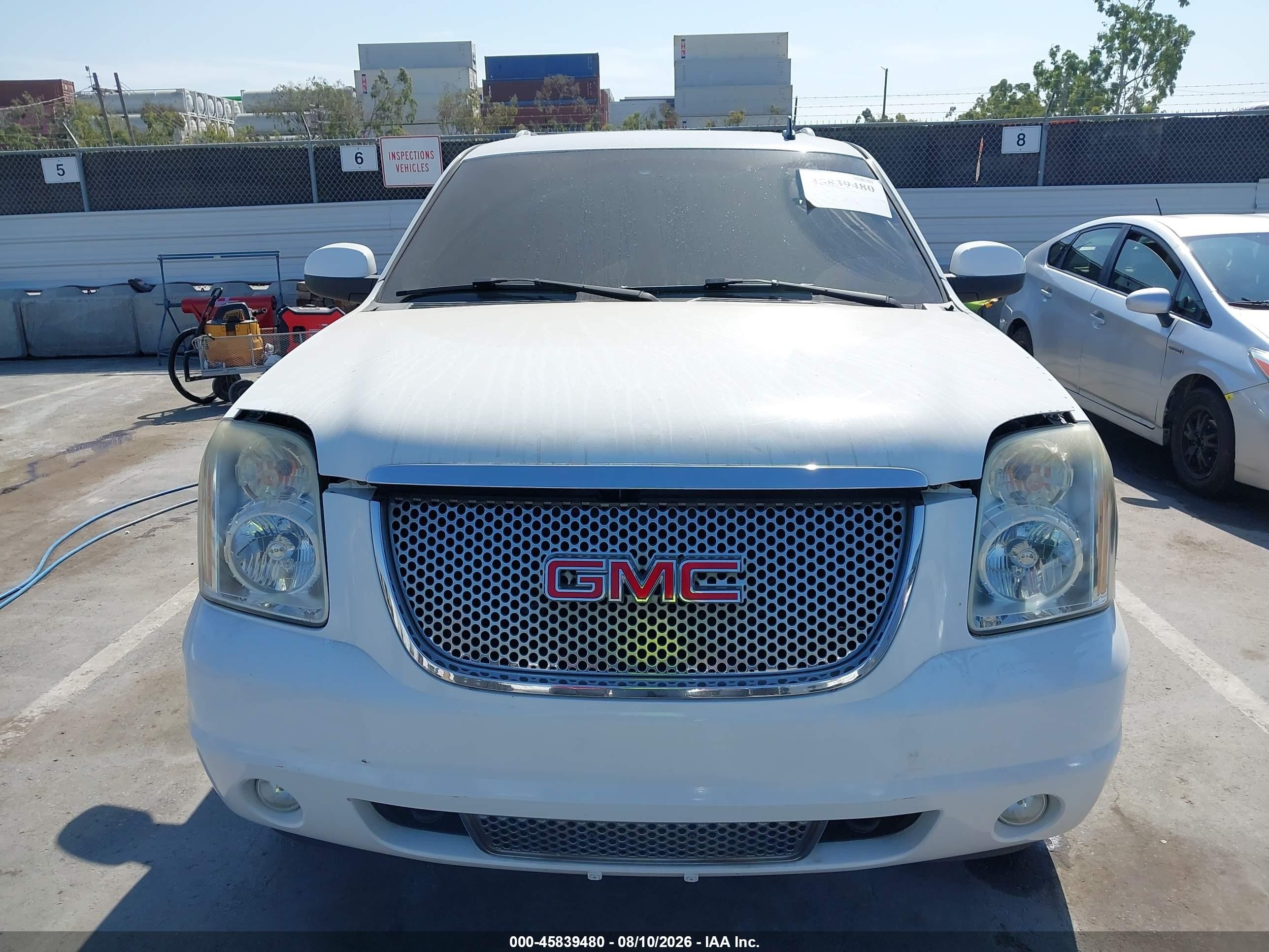 2007 Gmc Yukon Denali Denali White vin: 1GKFK63817J289469