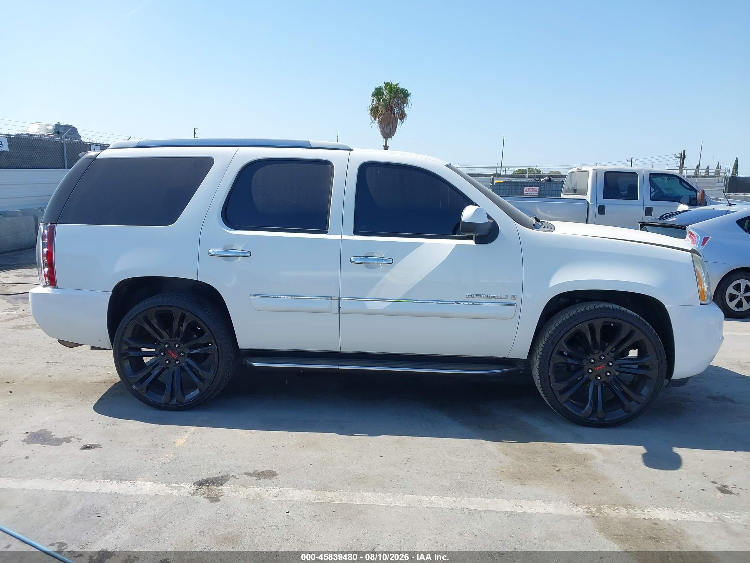 2007 Gmc Yukon Denali Denali White vin: 1GKFK63817J289469