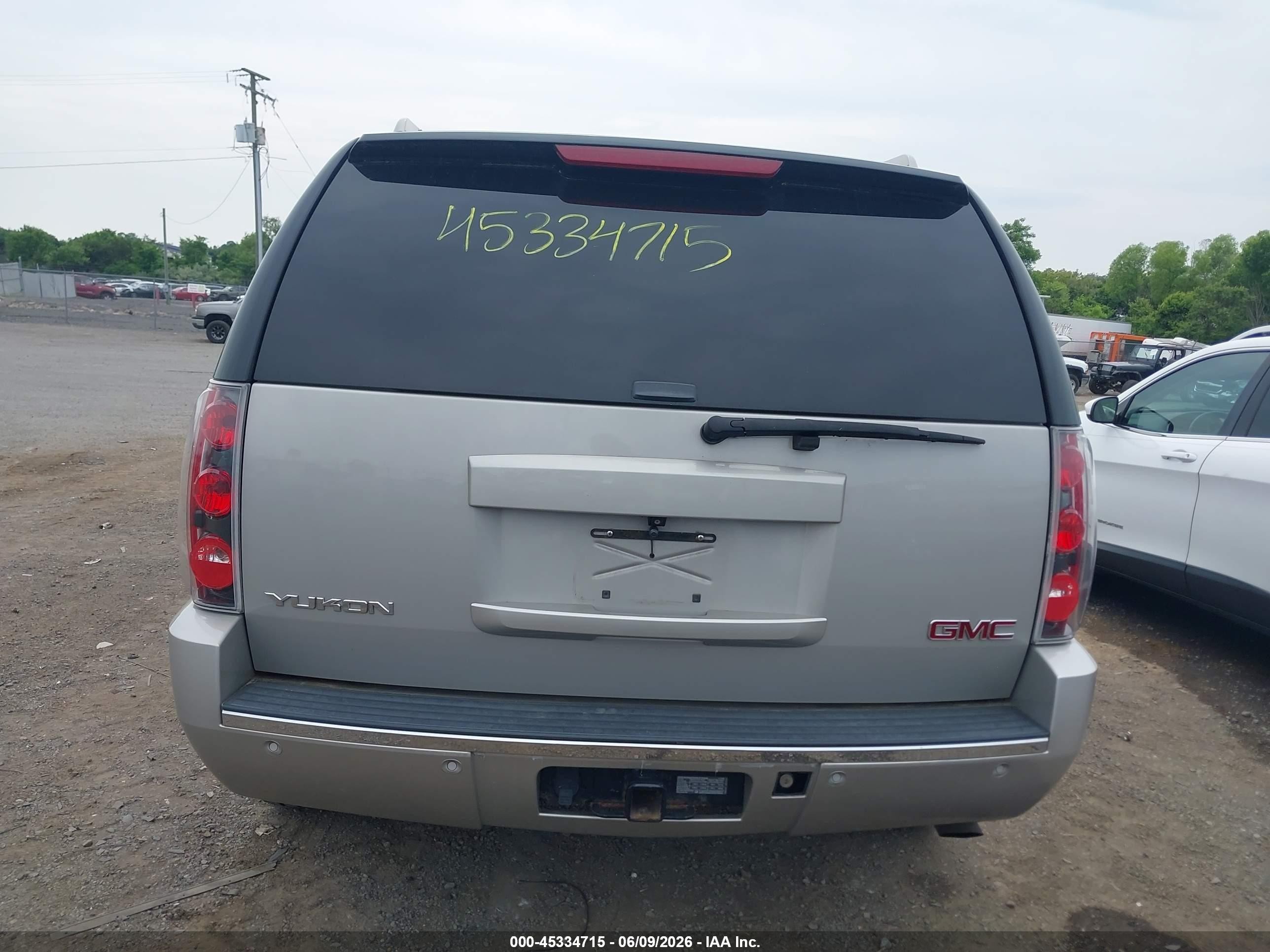 2007 Gmc Yukon Denali Gray vin: 1GKFK63817J337651